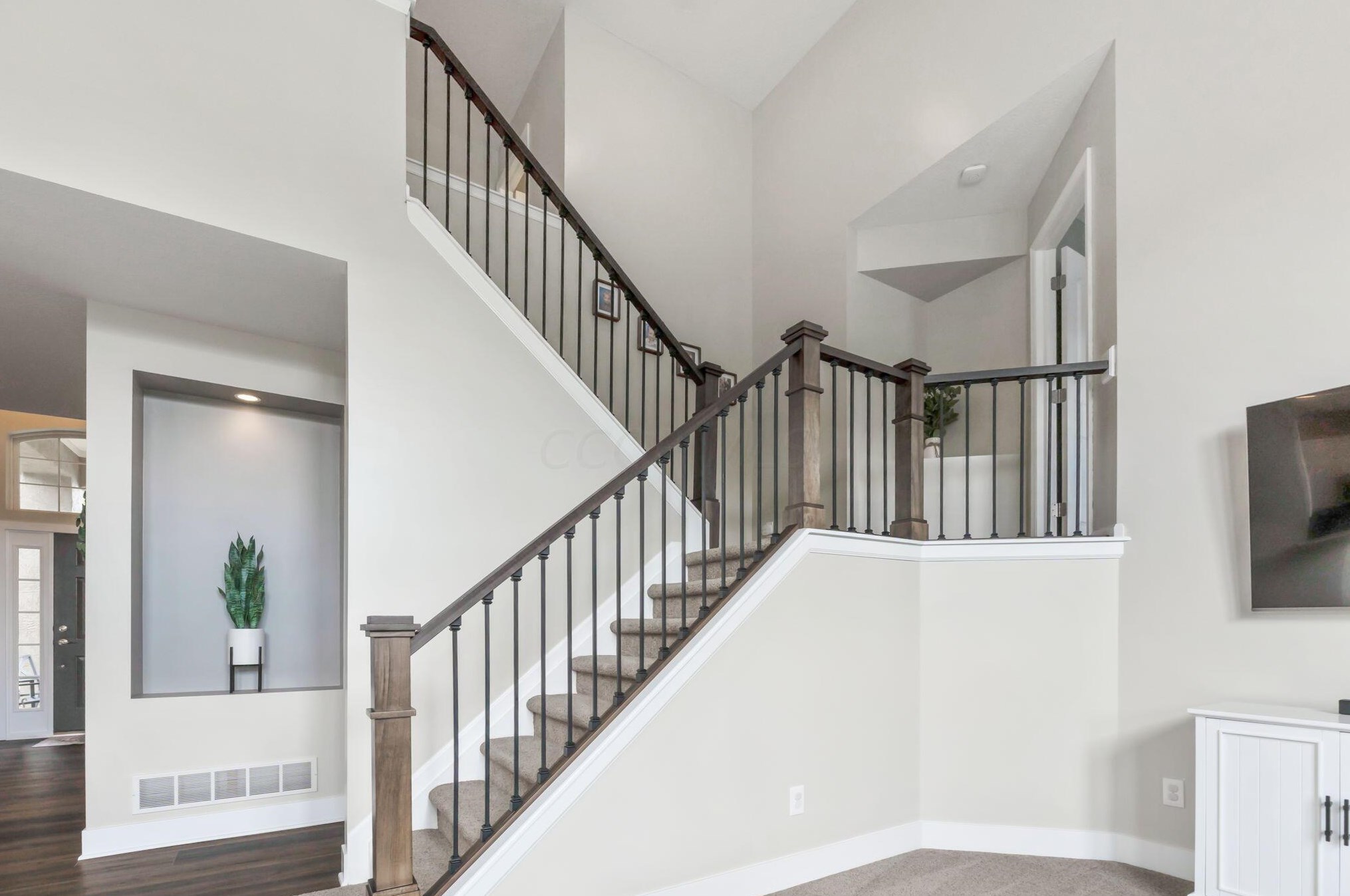 8323 Danbridge Way, Westerville OH  43082-7975 exterior