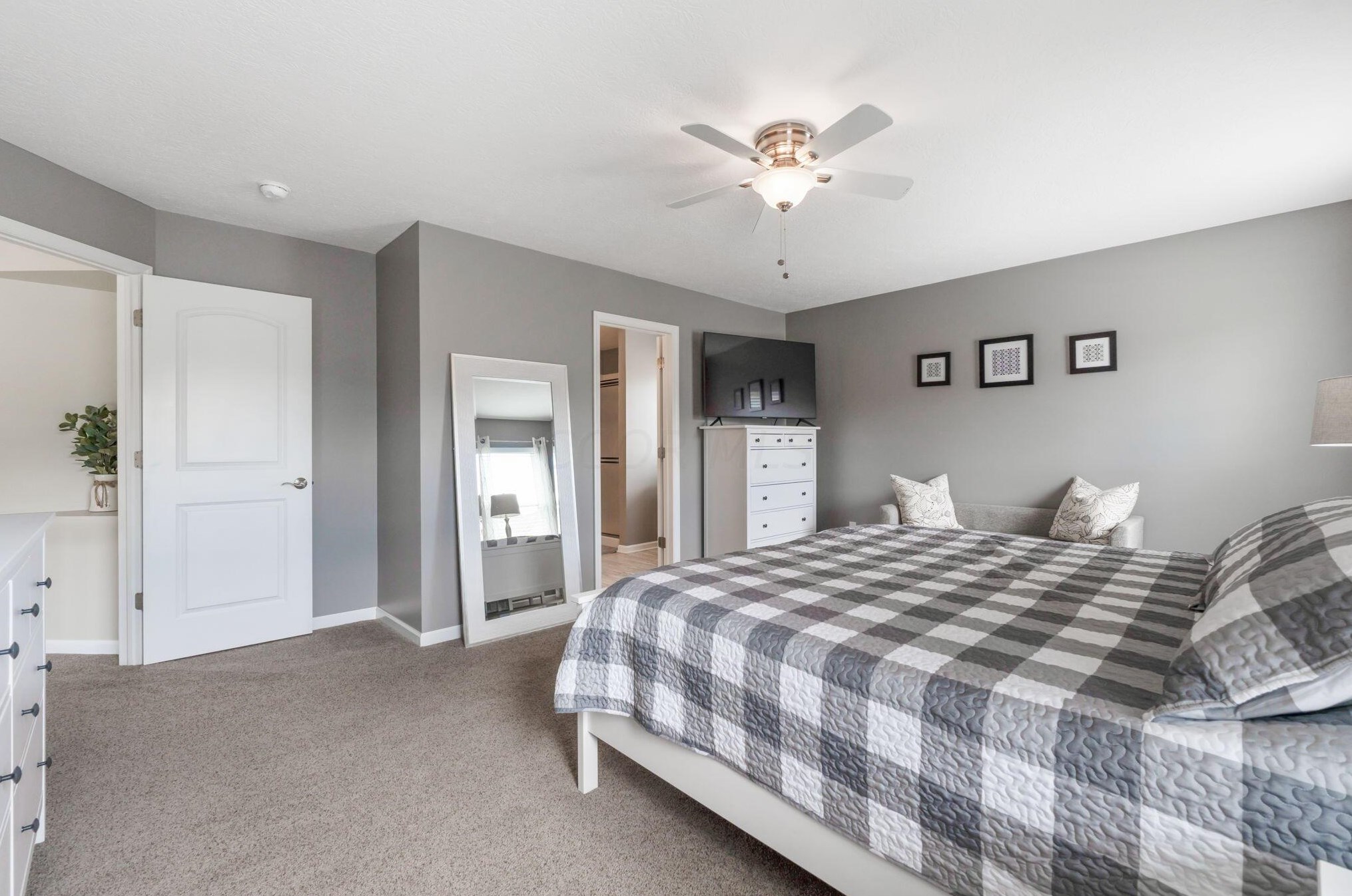8323 Danbridge Way, Westerville OH  43082-7975 exterior