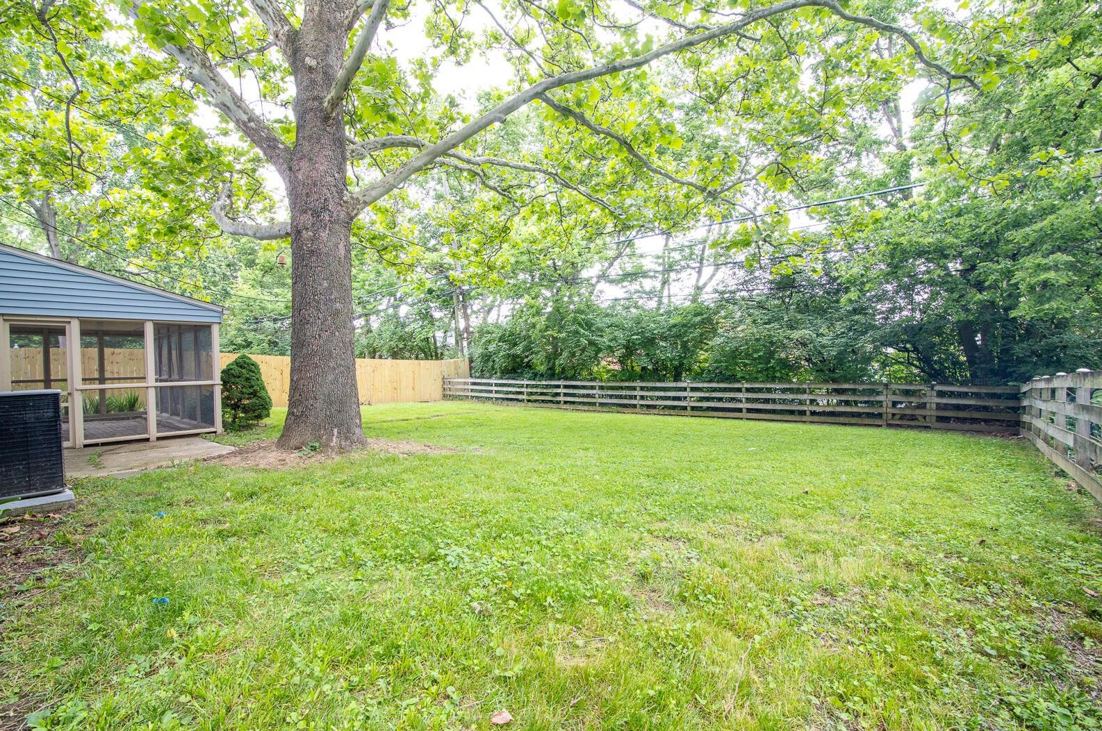 3041 Rightmire Blvd, Columbus OH 43221-1662 exterior