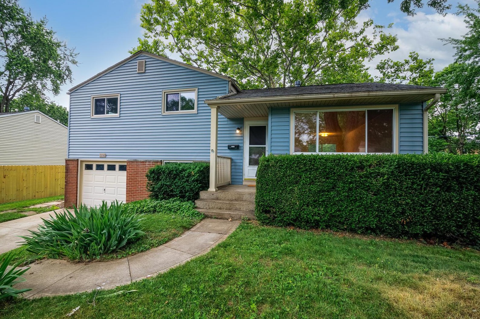 3041 Rightmire Blvd, Columbus OH 43221-1662 exterior