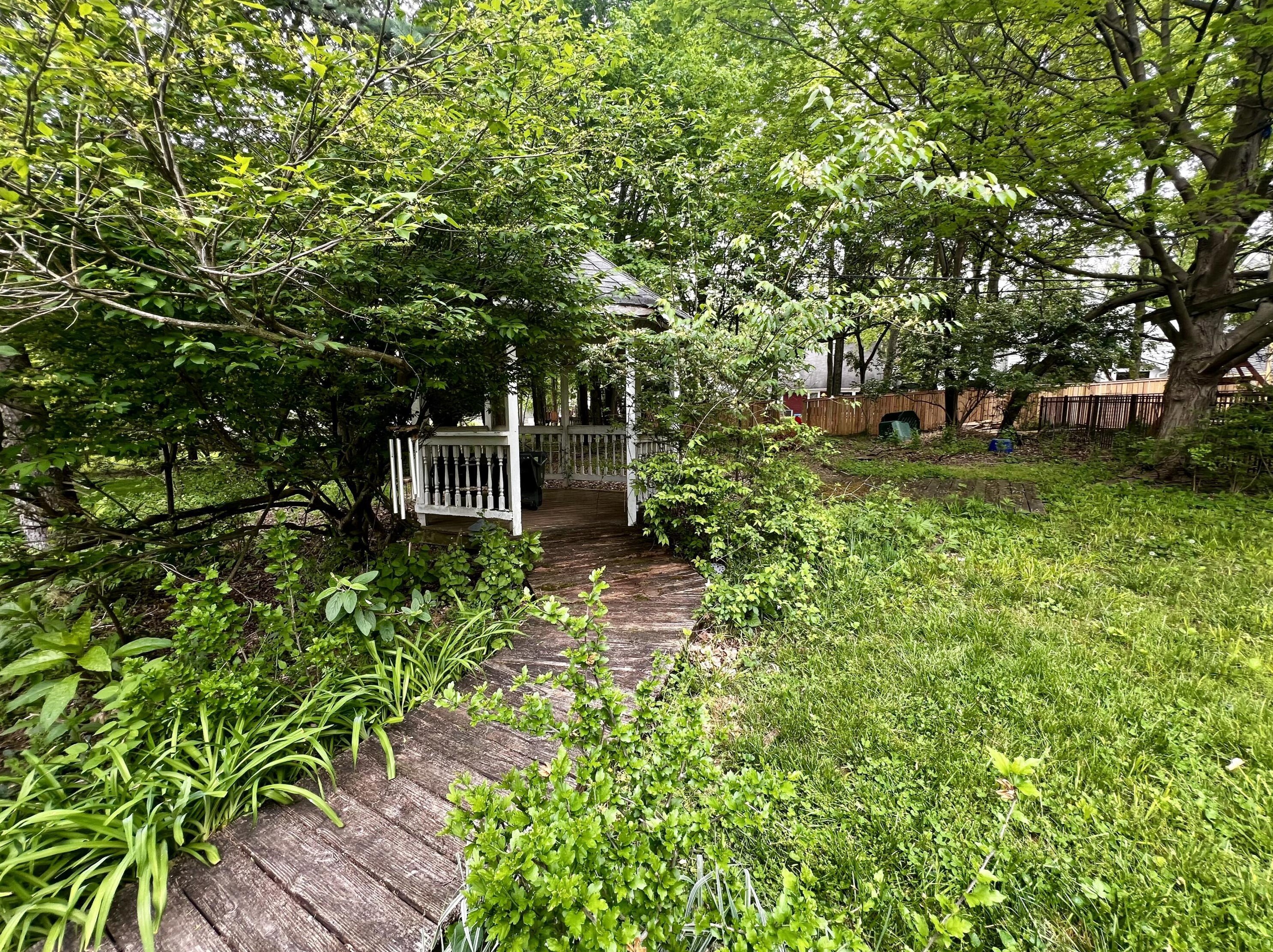 214 Dublin Granville Rd, Columbus OH 43085-3185 exterior