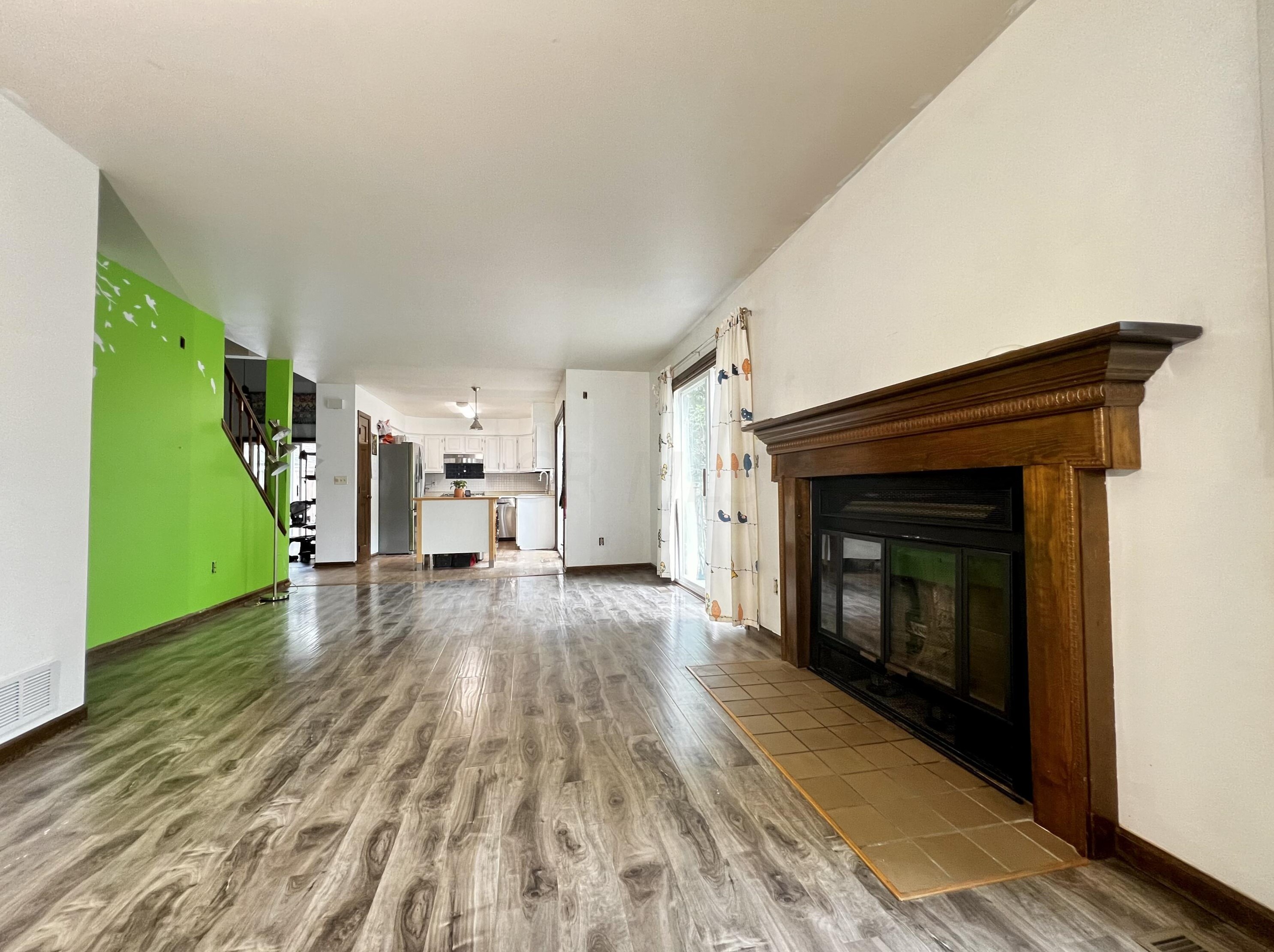 214 Dublin Granville Rd, Columbus OH 43085-3185 exterior