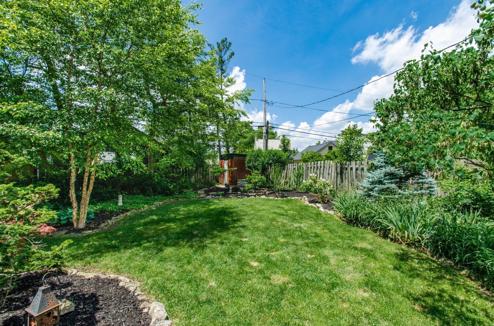 1685 Andover Rd, Columbus OH 43212-2301 exterior