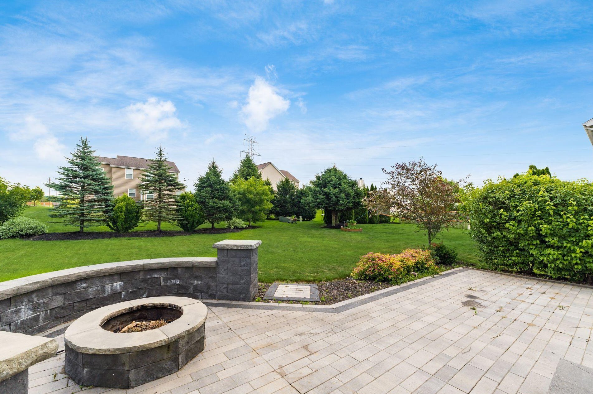 808 Brevard Cir, Pickerington OH  43147-7854 exterior