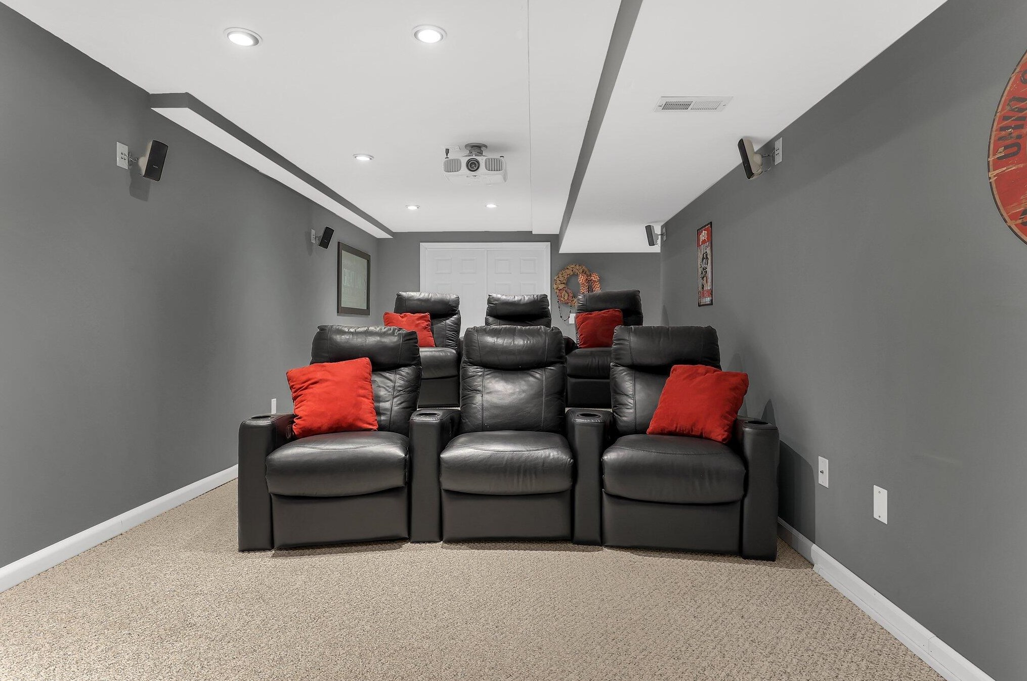 3553 Rosburg Dr, Columbus OH 43228-7073 exterior