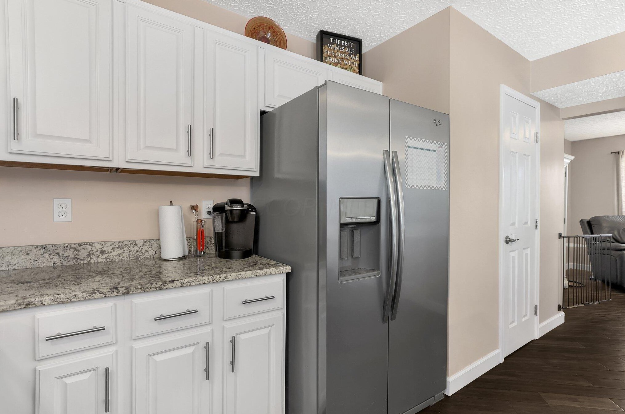 3553 Rosburg Dr, Columbus OH 43228-7073 exterior