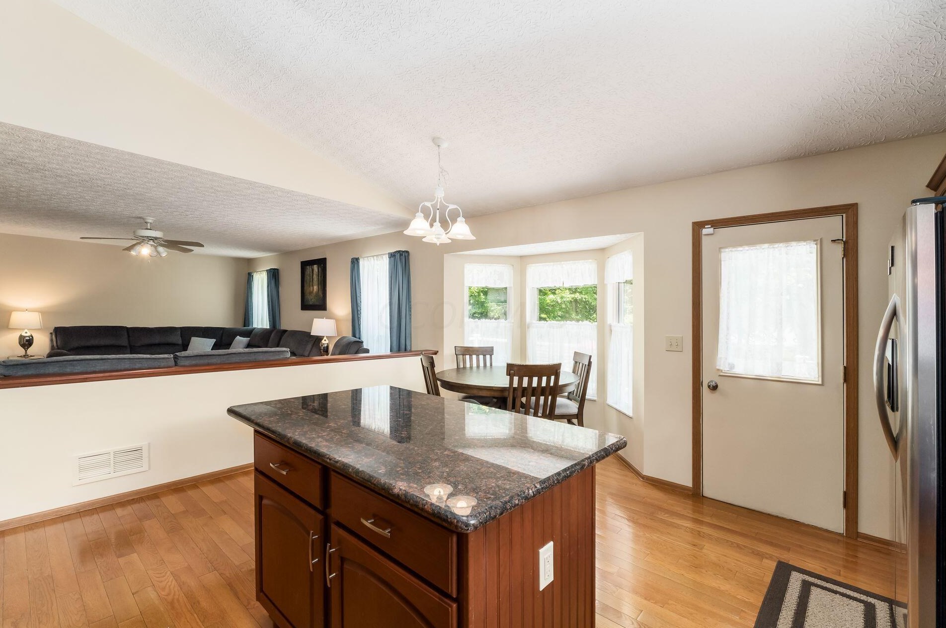 464 Broadview Ct, Pataskala OH  43062-8144 exterior