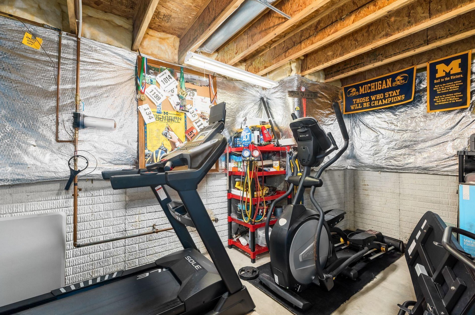 464 Broadview Ct, Pataskala OH  43062-8144 exterior