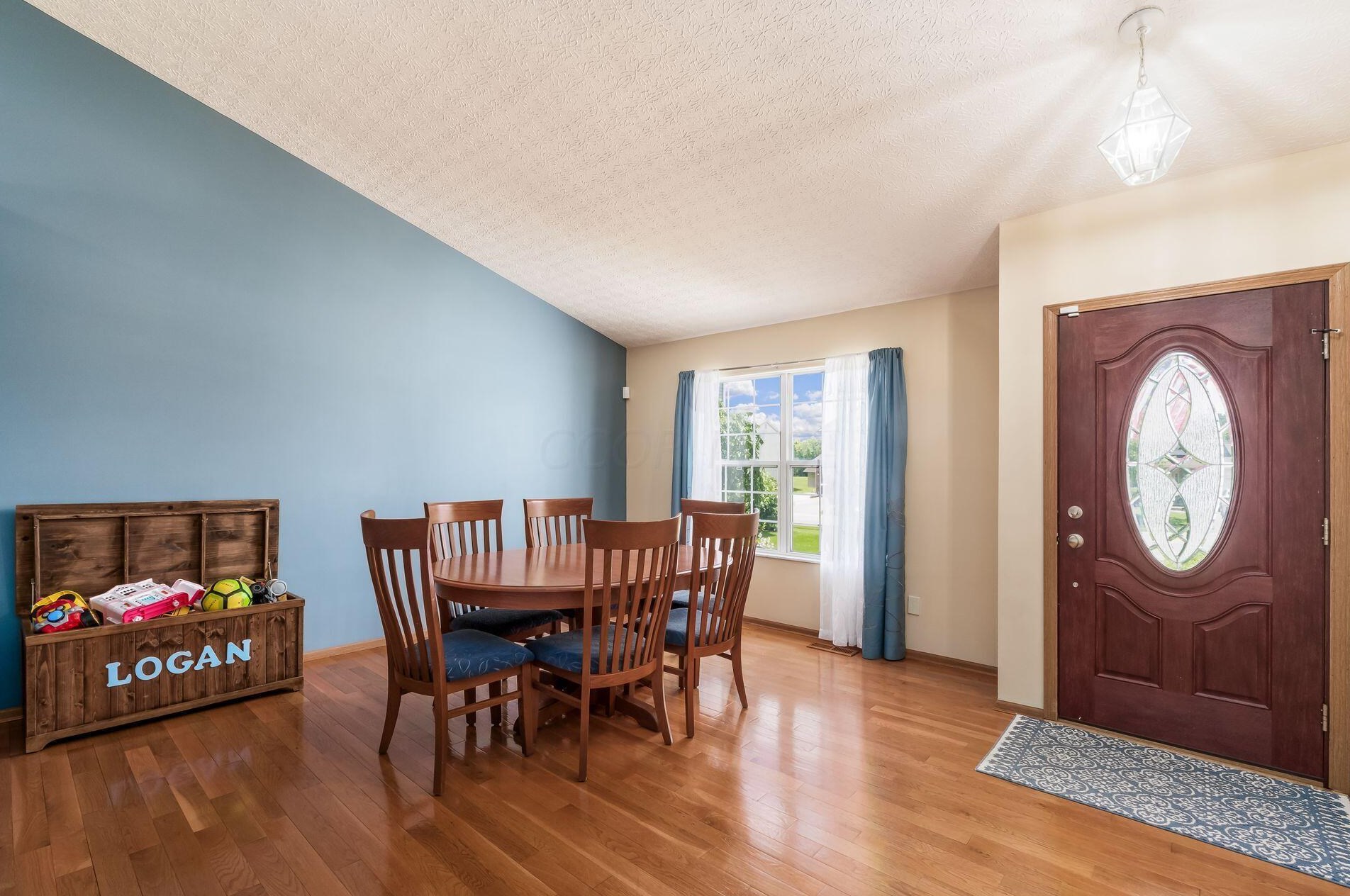 464 Broadview Ct, Pataskala OH  43062-8144 exterior