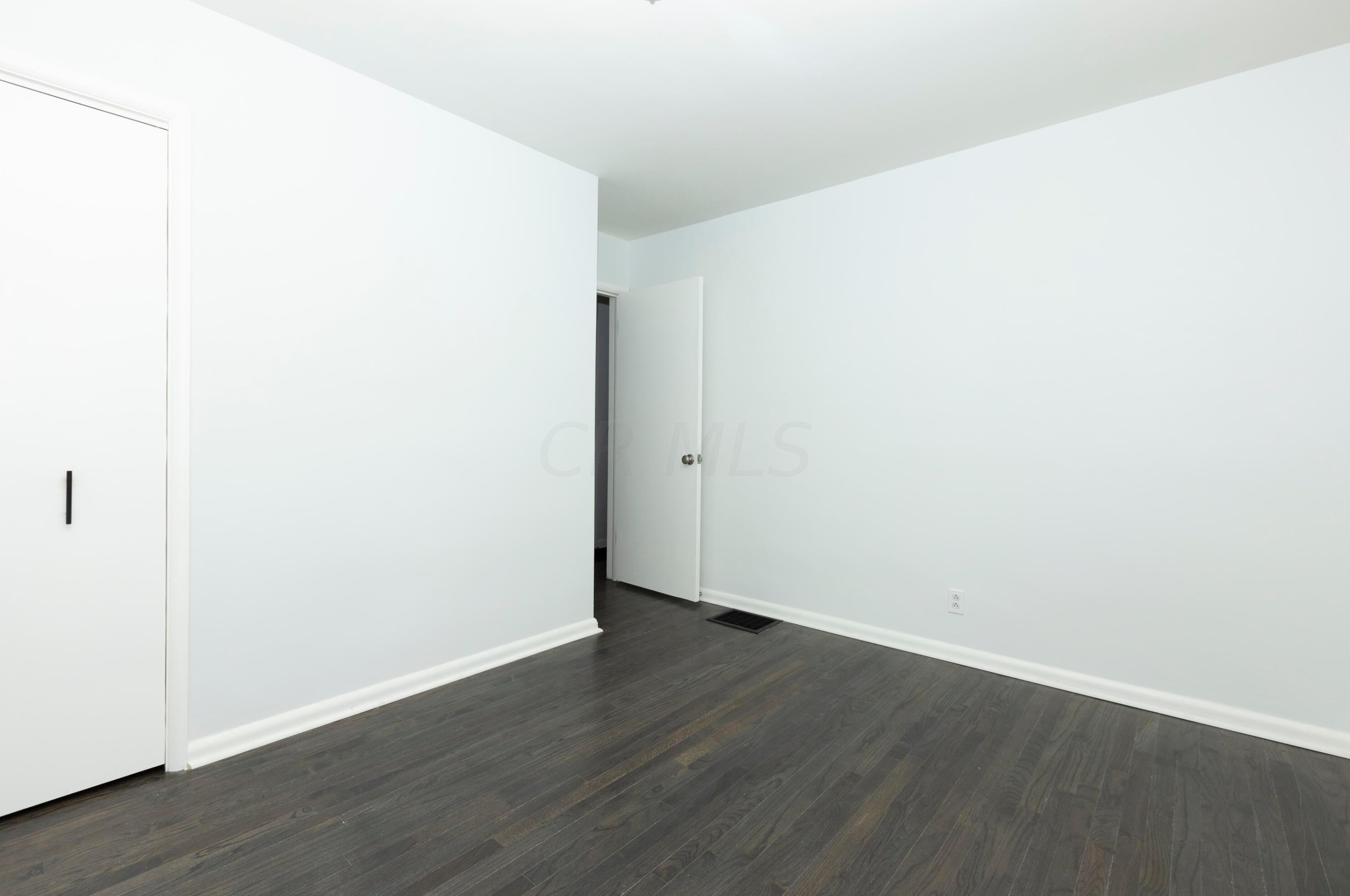 2665 Atwood Ter, Columbus OH 43211-1105 exterior