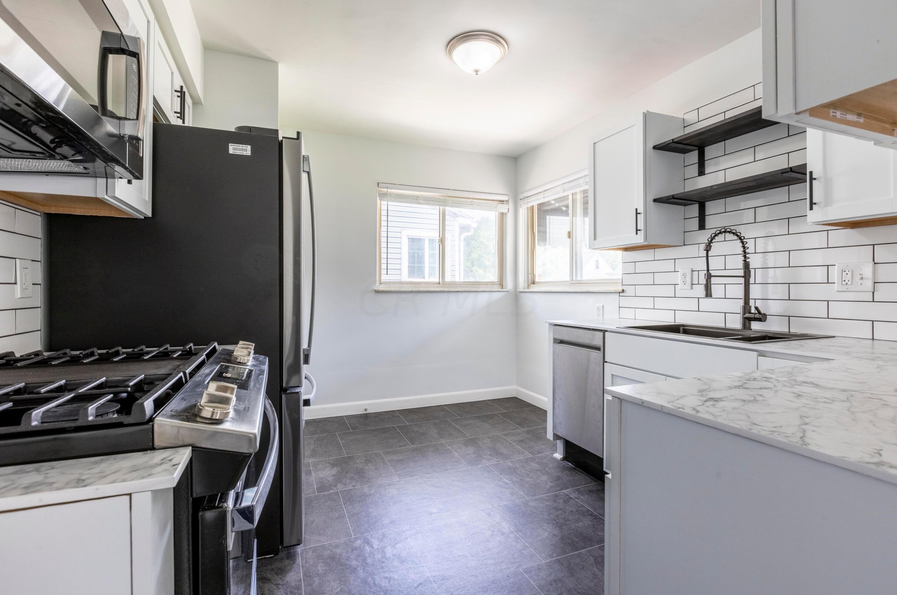 2665 Atwood Ter, Columbus OH 43211-1105 exterior