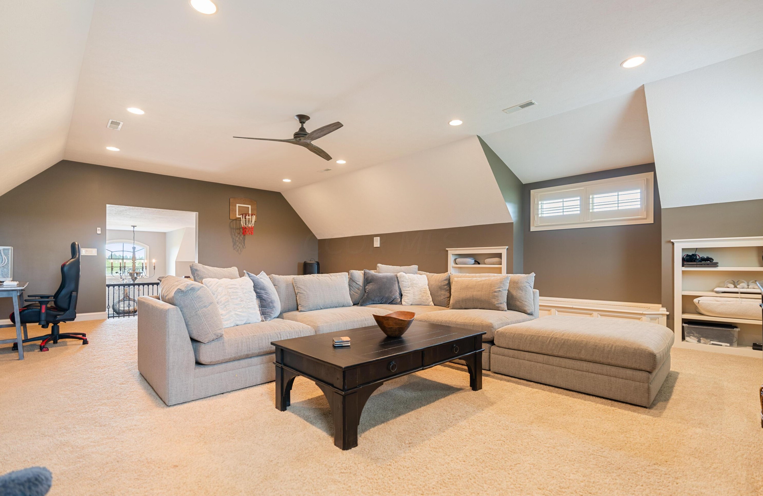 5850 Stonesthrow Dr, Wooster OH 44691-7445 exterior