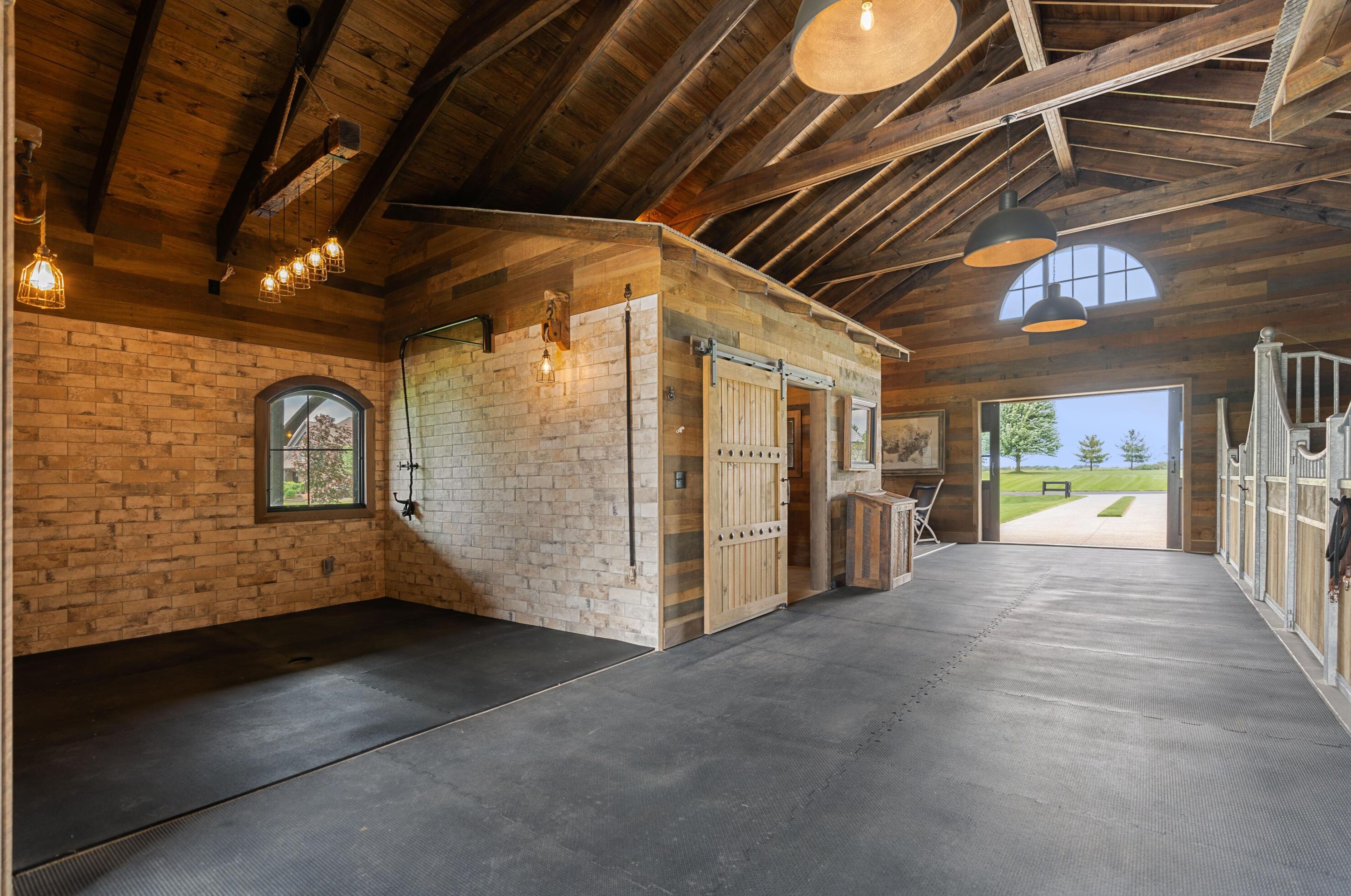 5850 Stonesthrow Dr, Wooster OH 44691-7445 exterior