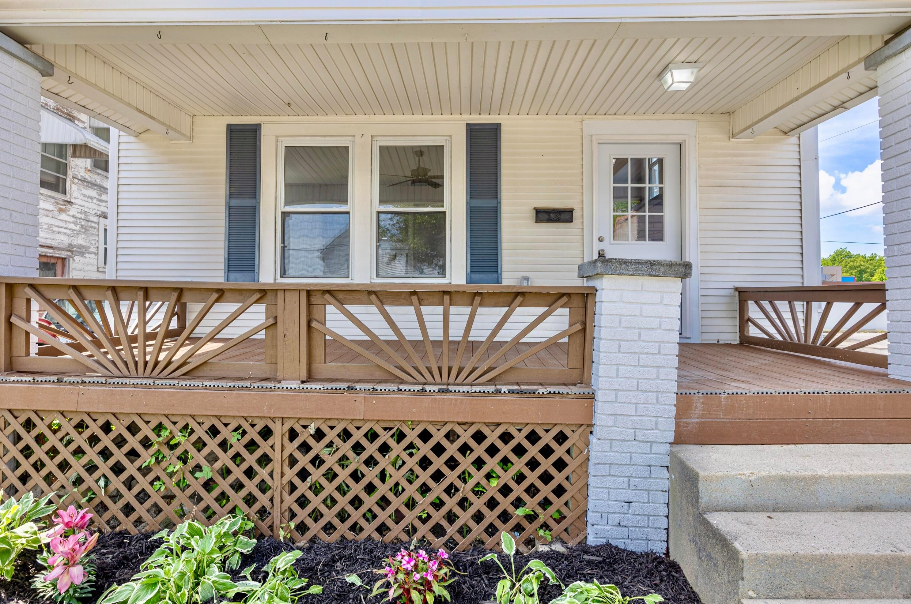 112 Spg Ave, Bellefontaine OH  43311-1810 exterior