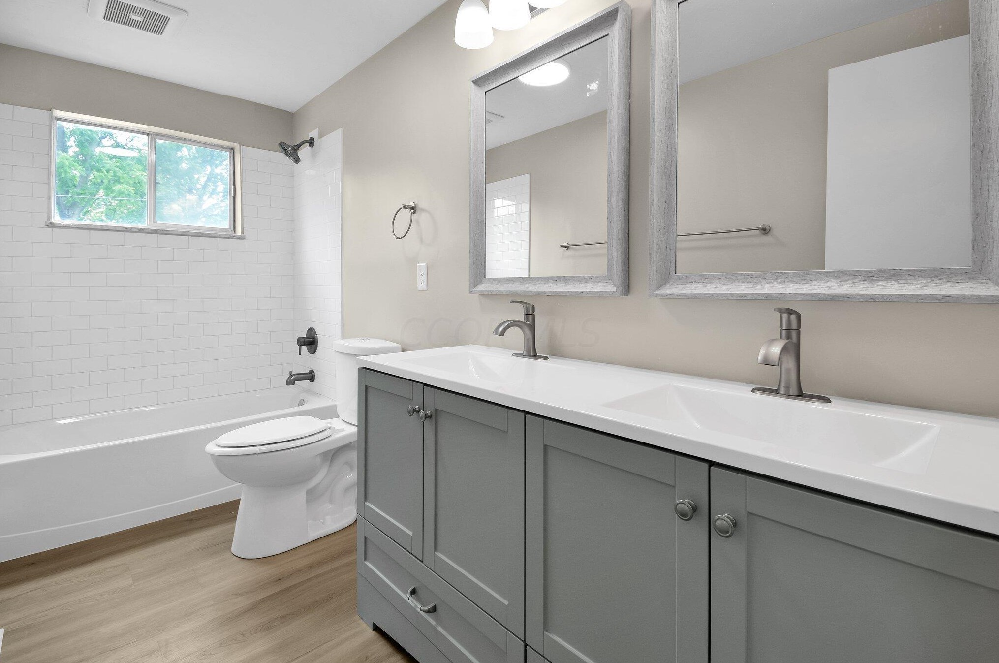 5087 Holbrook Dr, Columbus OH 43232-6604 exterior