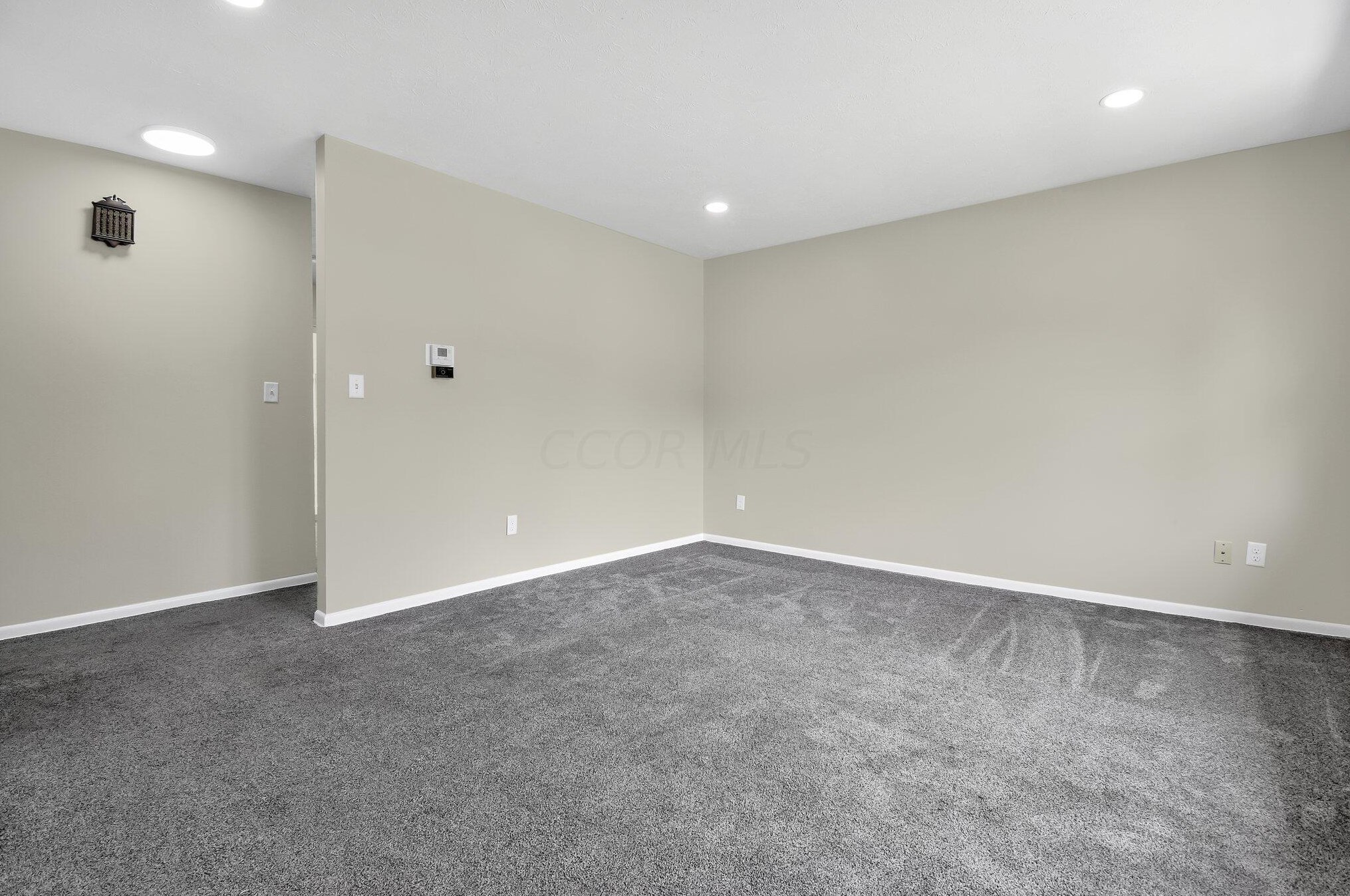 5087 Holbrook Dr, Columbus OH 43232-6604 exterior