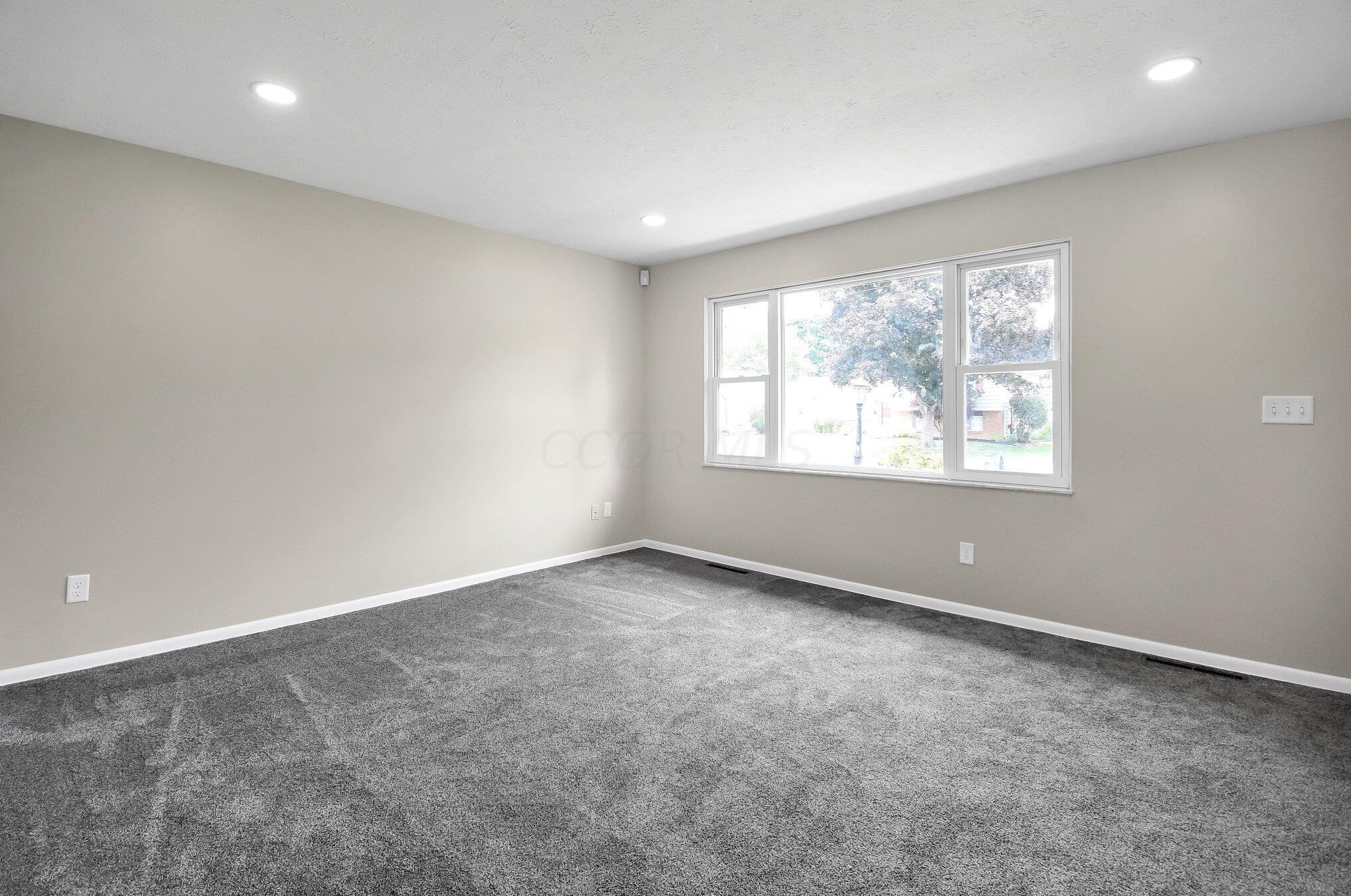 5087 Holbrook Dr, Columbus OH 43232-6604 exterior