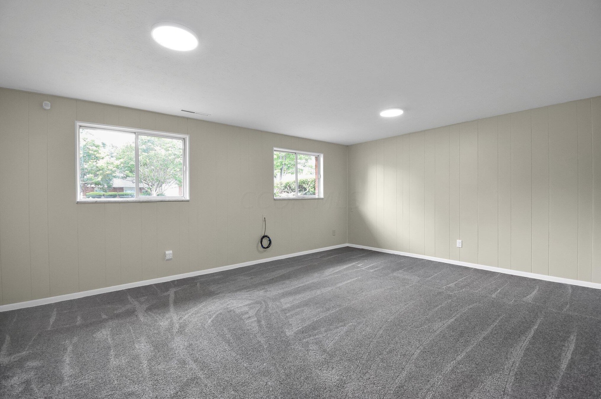 5087 Holbrook Dr, Columbus OH 43232-6604 exterior