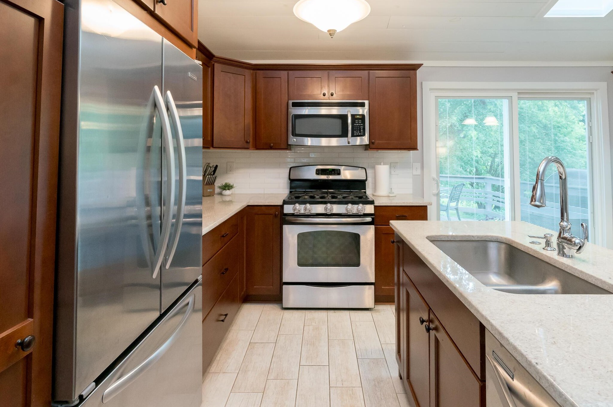 7870 Cobdon Ave, Westerville OH  43081-4640 exterior