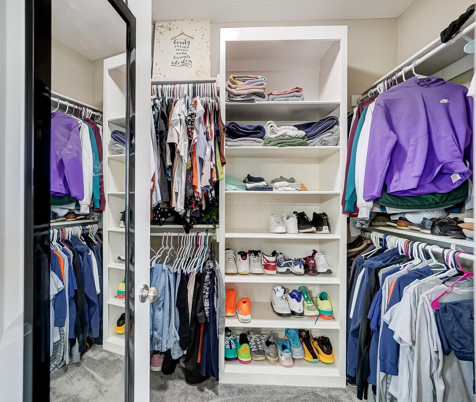 7551 Walnut Dr, Cnl Wnchstr OH 43110-8185 exterior