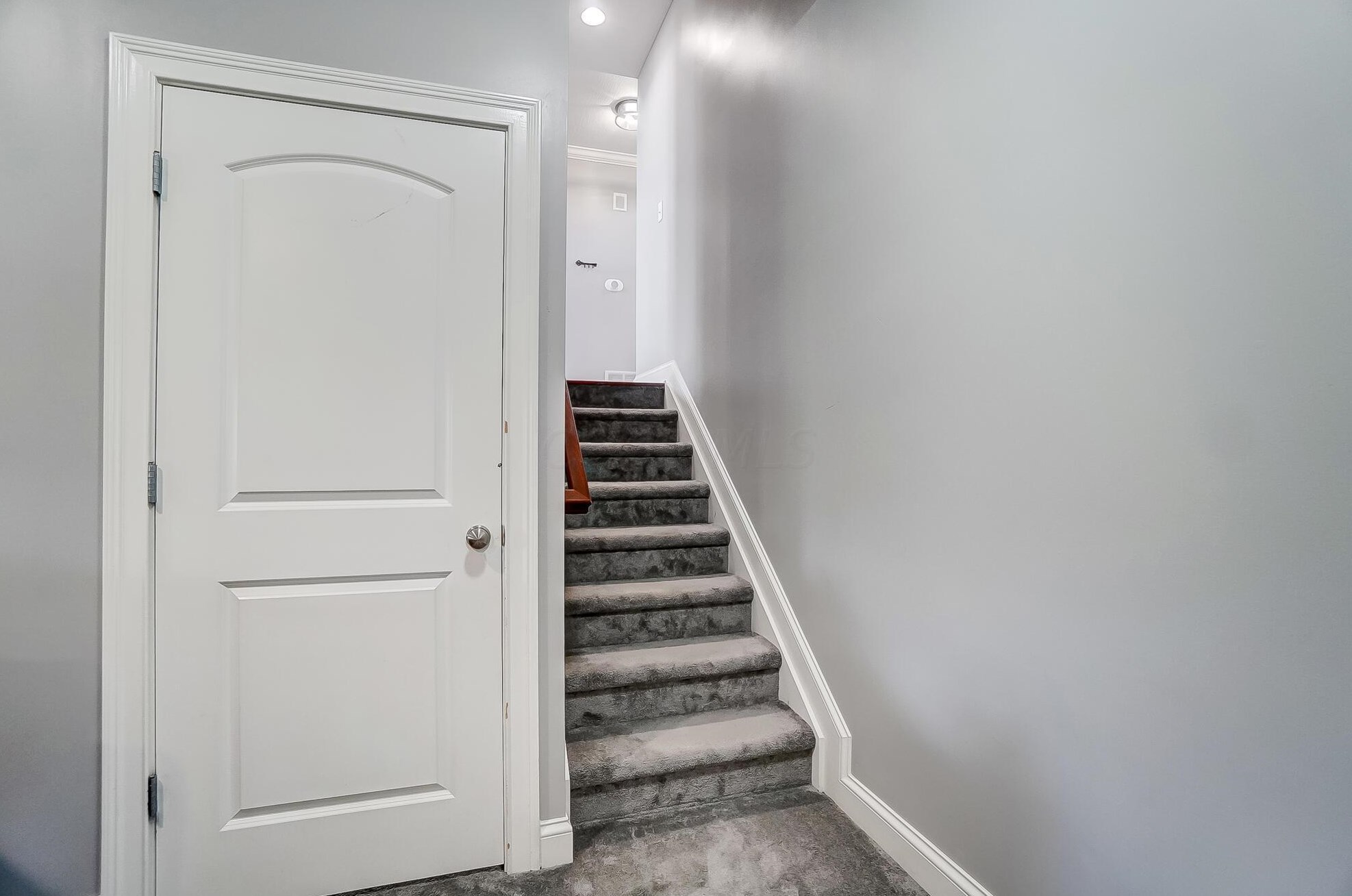 7551 Walnut Dr, Cnl Wnchstr OH 43110-8185 exterior