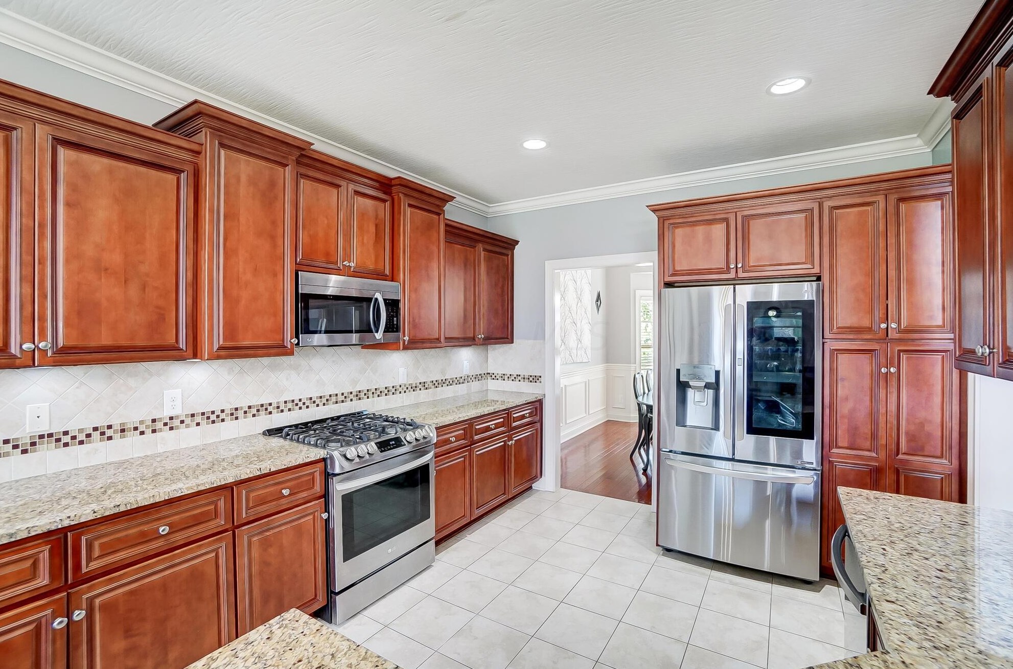 7551 Walnut Dr, Cnl Wnchstr OH 43110-8185 exterior