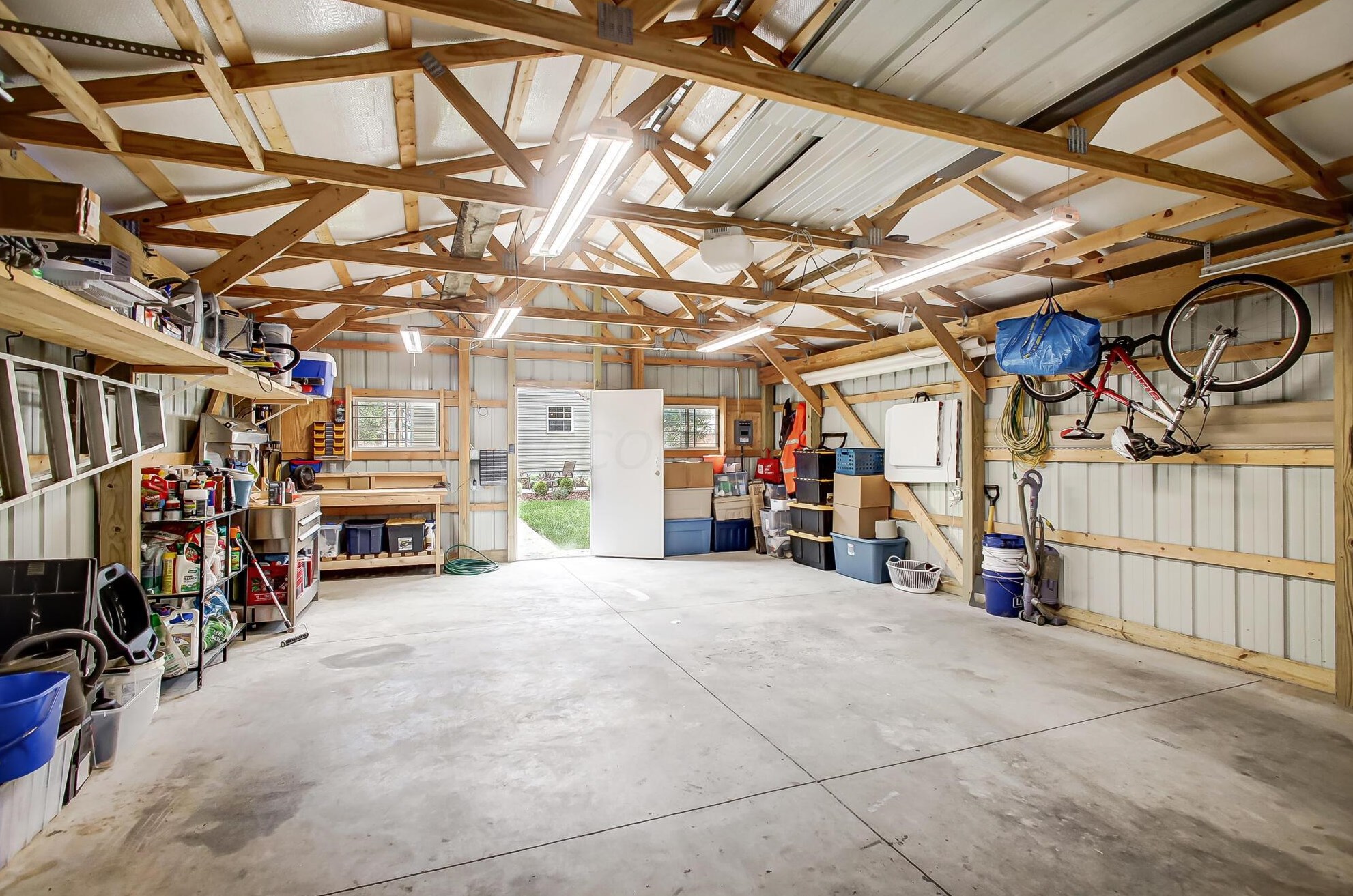 265 Welch Ave, Columbus OH 43207-1222 exterior