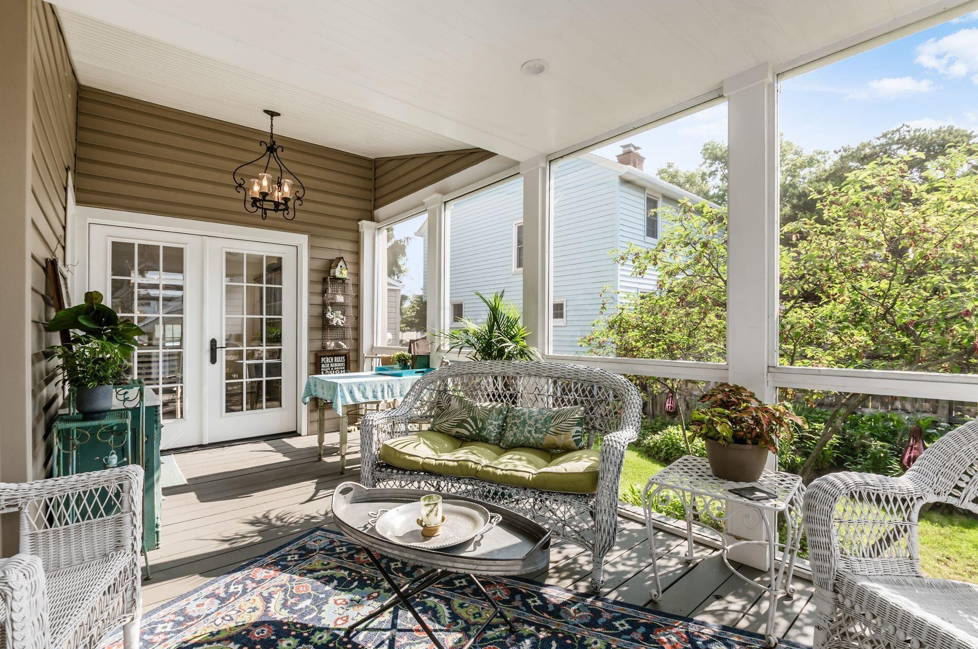 2977 Palmetto St, Columbus OH 43204-3264 exterior