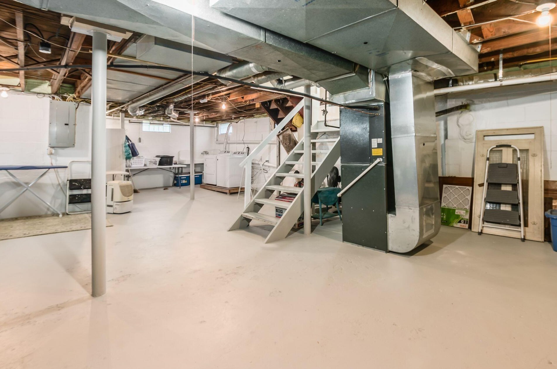 2977 Palmetto St, Columbus OH 43204-3264 exterior