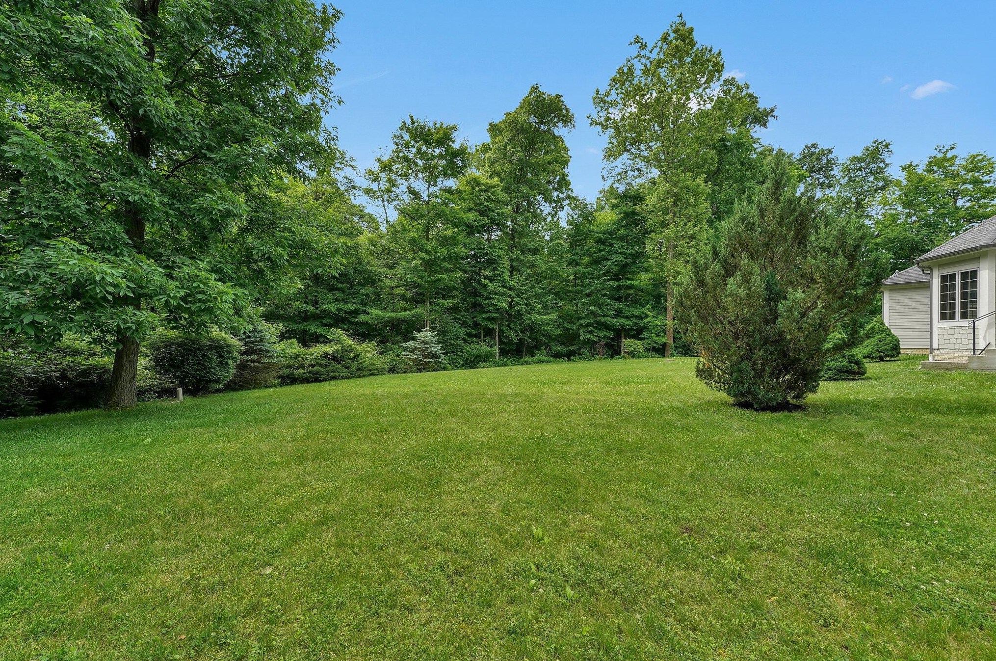 8853 National Rd, Pataskala OH 43062-7617 exterior