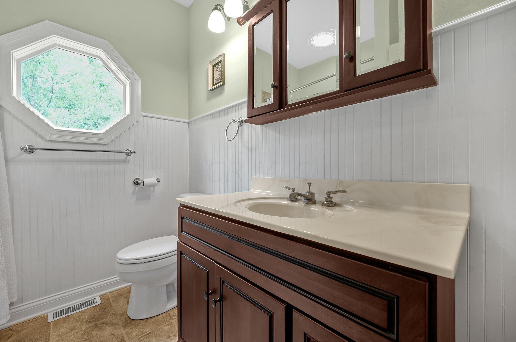 8853 National Rd, Pataskala OH 43062-7617 exterior