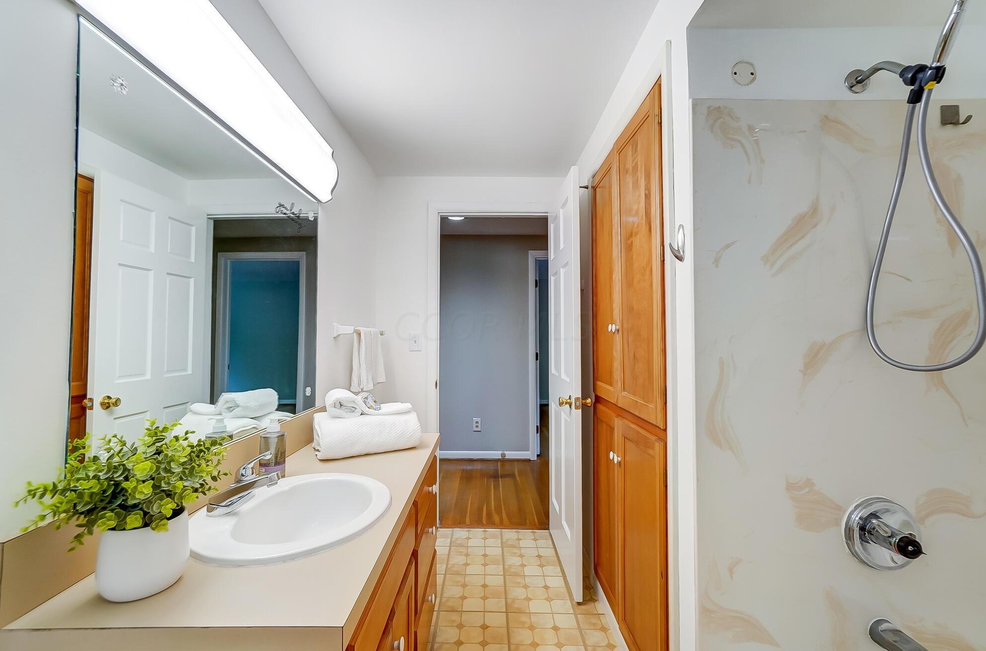 3088 Brandon Rd, Columbus OH 43221-2208 exterior