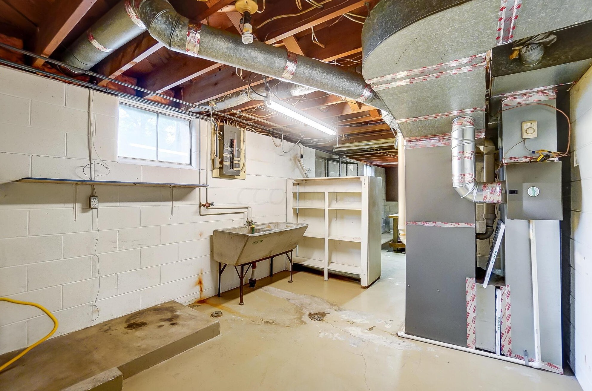 3088 Brandon Rd, Columbus OH 43221-2208 exterior