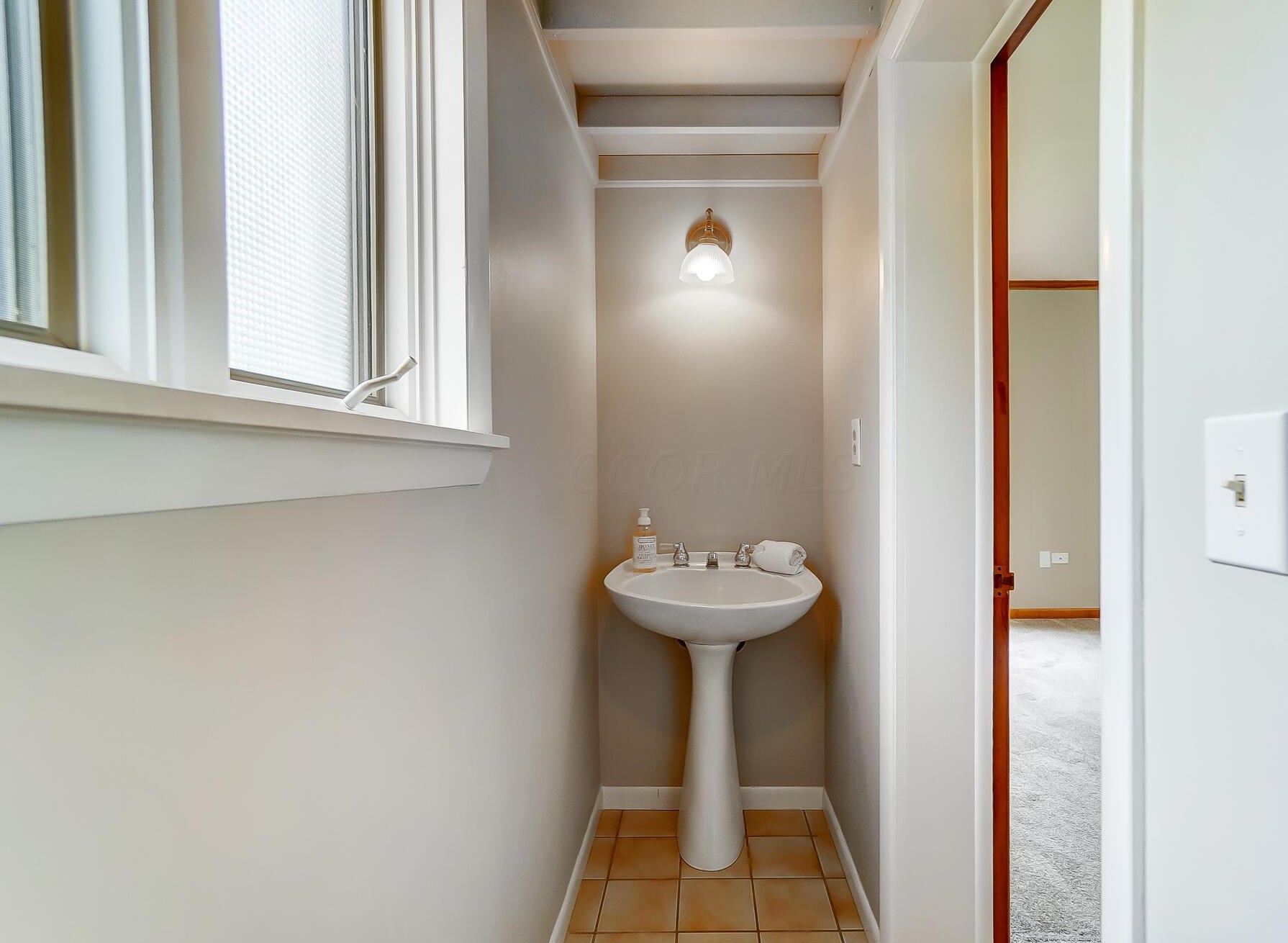 3088 Brandon Rd, Columbus OH 43221-2208 exterior