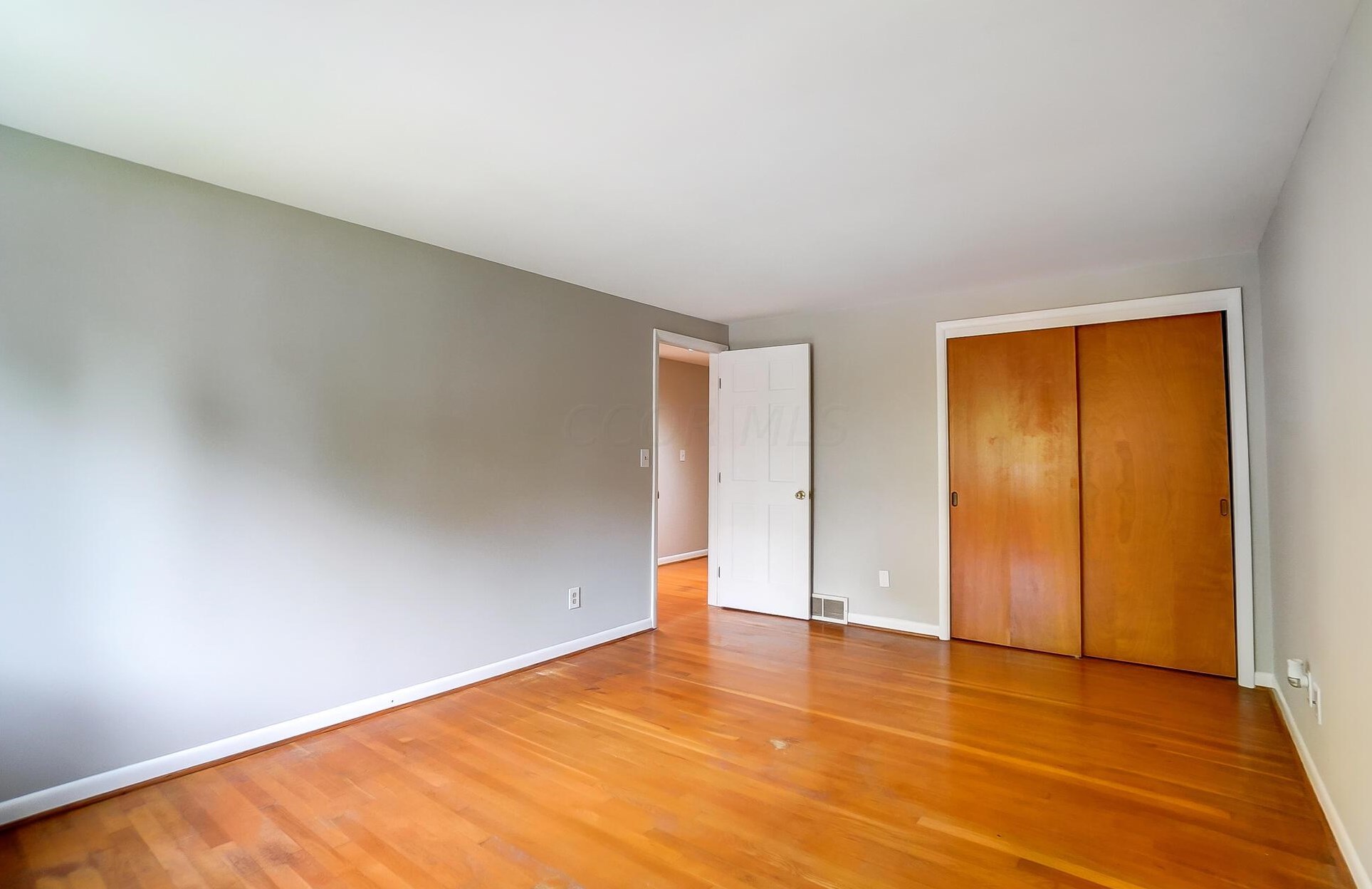 3088 Brandon Rd, Columbus OH 43221-2208 exterior