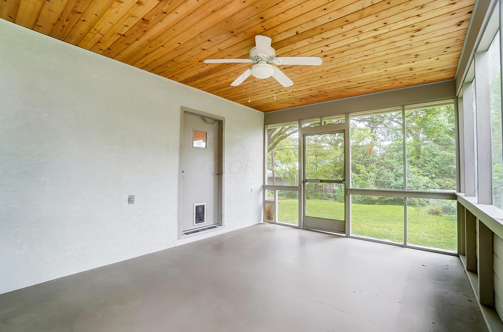 3088 Brandon Rd, Columbus OH 43221-2208 exterior