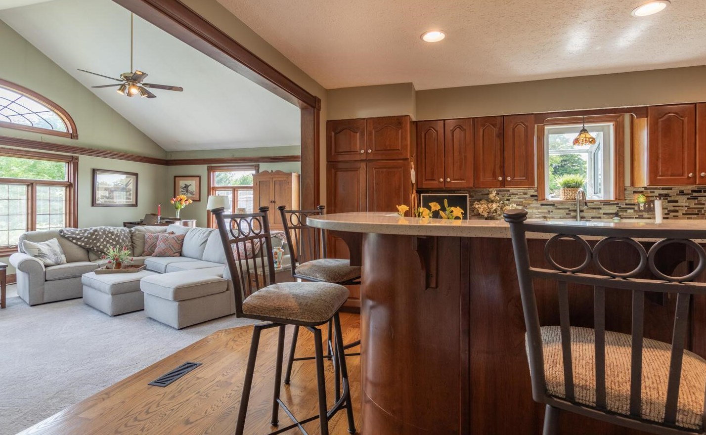 3340 Old Ml Rd, Lancaster OH 43130-9750 exterior