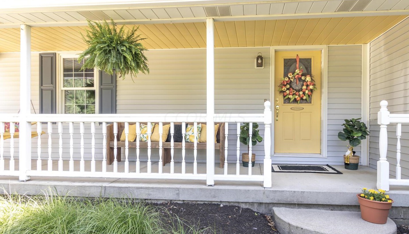 3340 Old Ml Rd, Lancaster OH 43130-9750 exterior