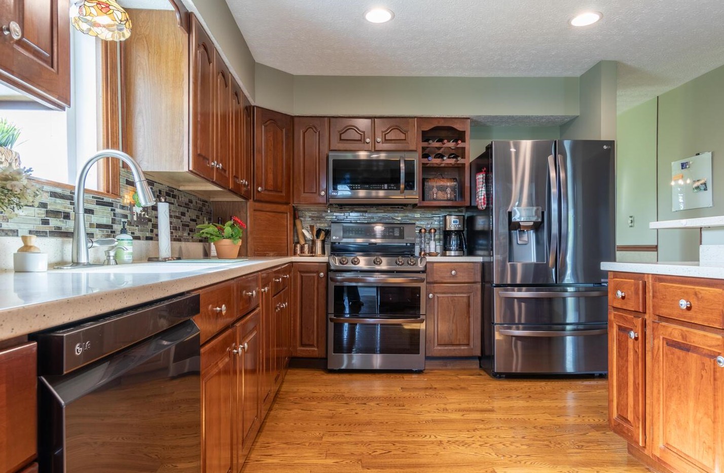 3340 Old Ml Rd, Lancaster OH 43130-9750 exterior