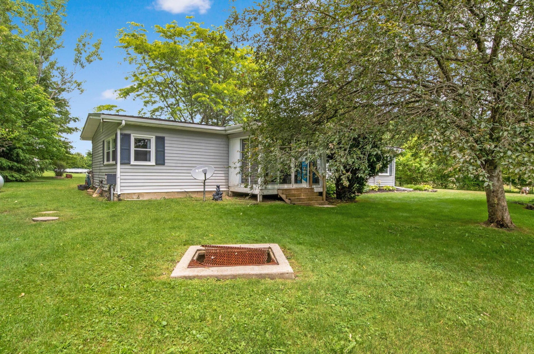 4365 Columbia Rd, Pataskala OH  43062-9276 exterior