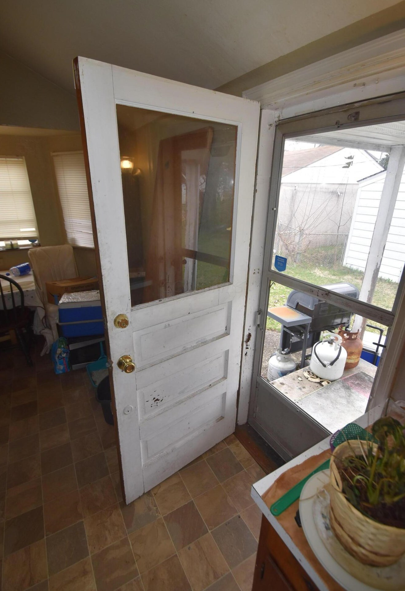 966 Pierce Ave, Columbus OH 43227-1255 exterior