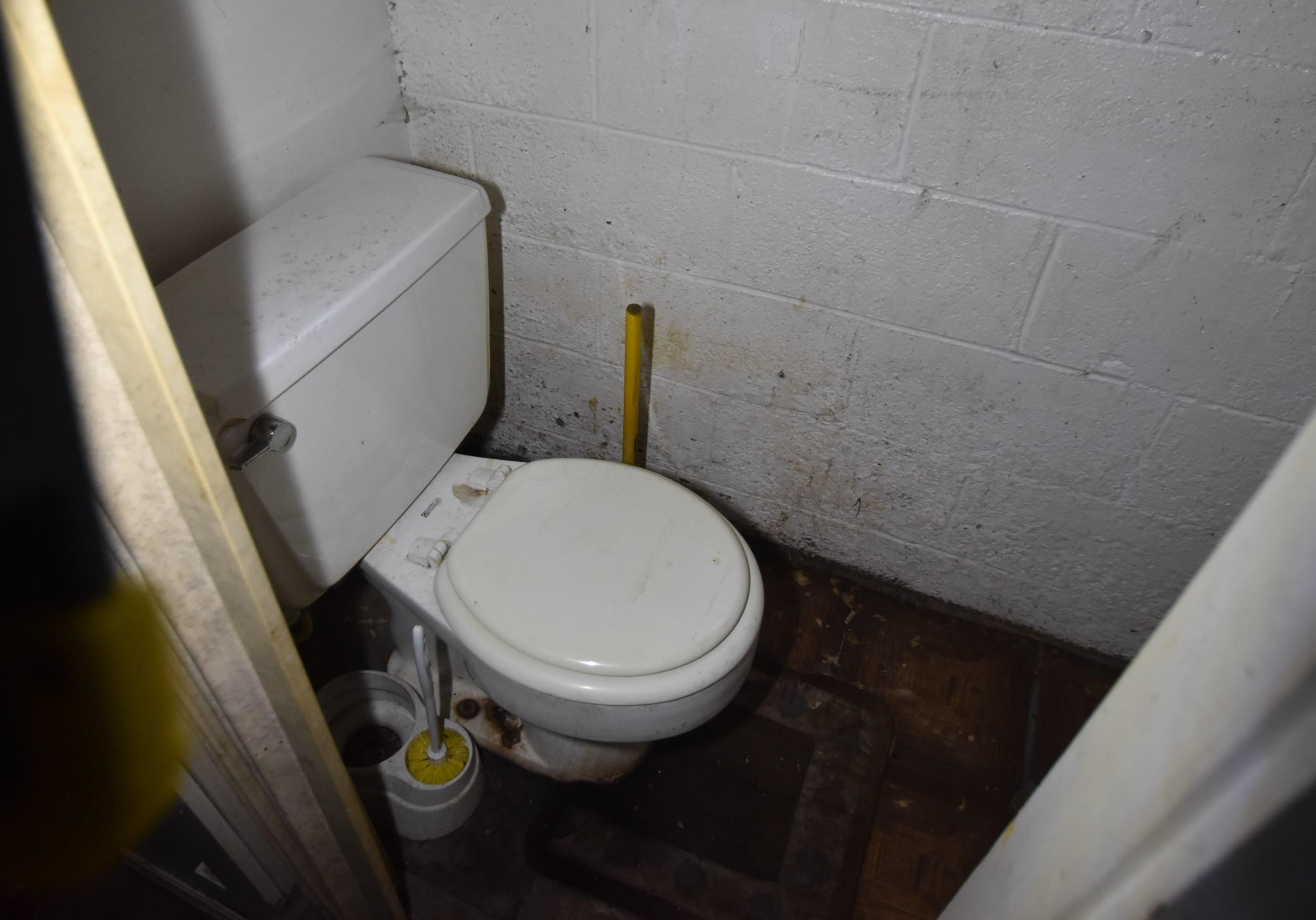 966 Pierce Ave, Columbus OH 43227-1255 exterior