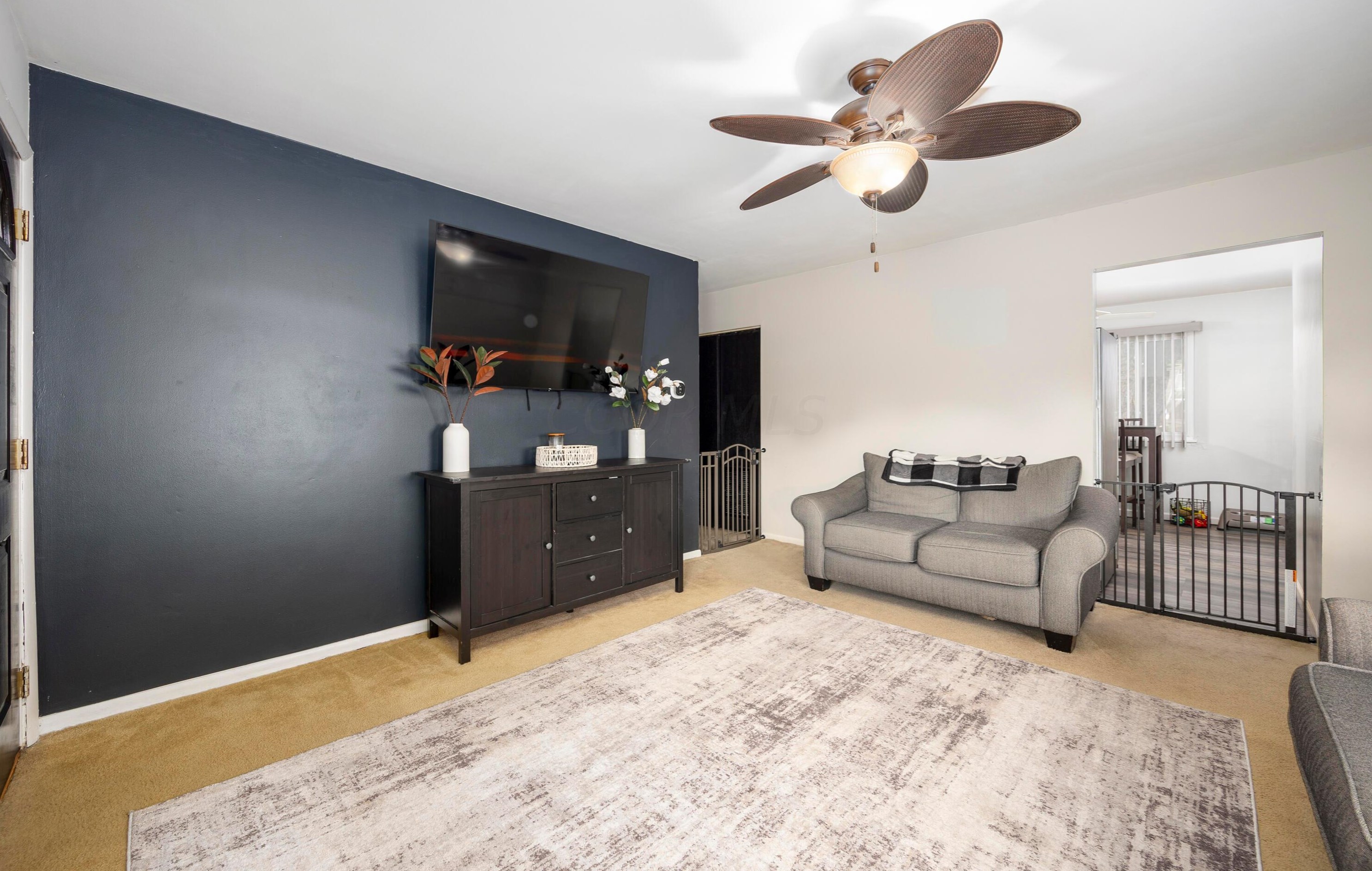 232 Redmond Rd, Columbus OH 43228-2202 exterior