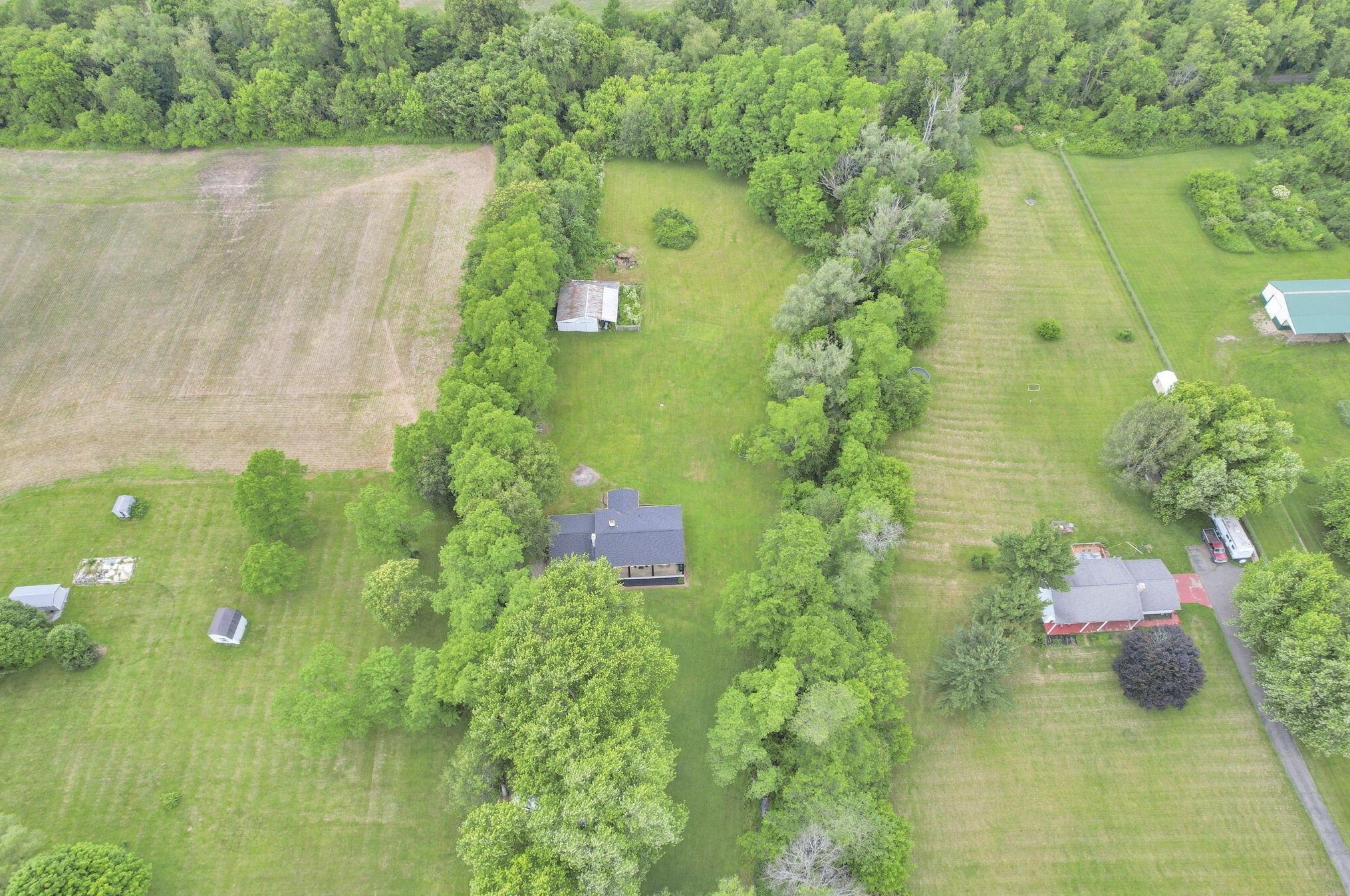 4833 Columbus Rd, Centerburg OH  43011-8900 exterior