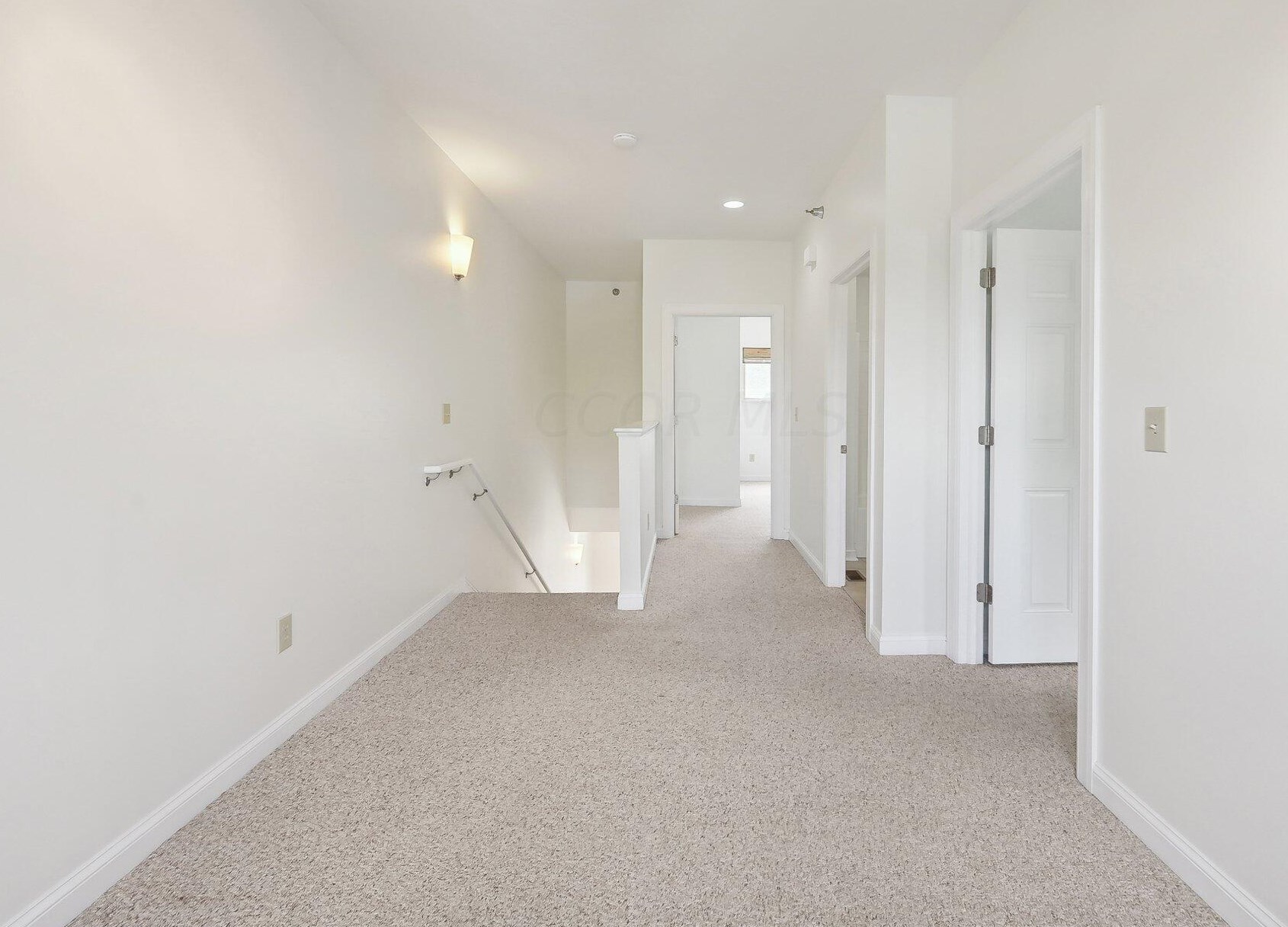 1766 Ridgecliff Rd, Columbus OH 43221-1954 exterior