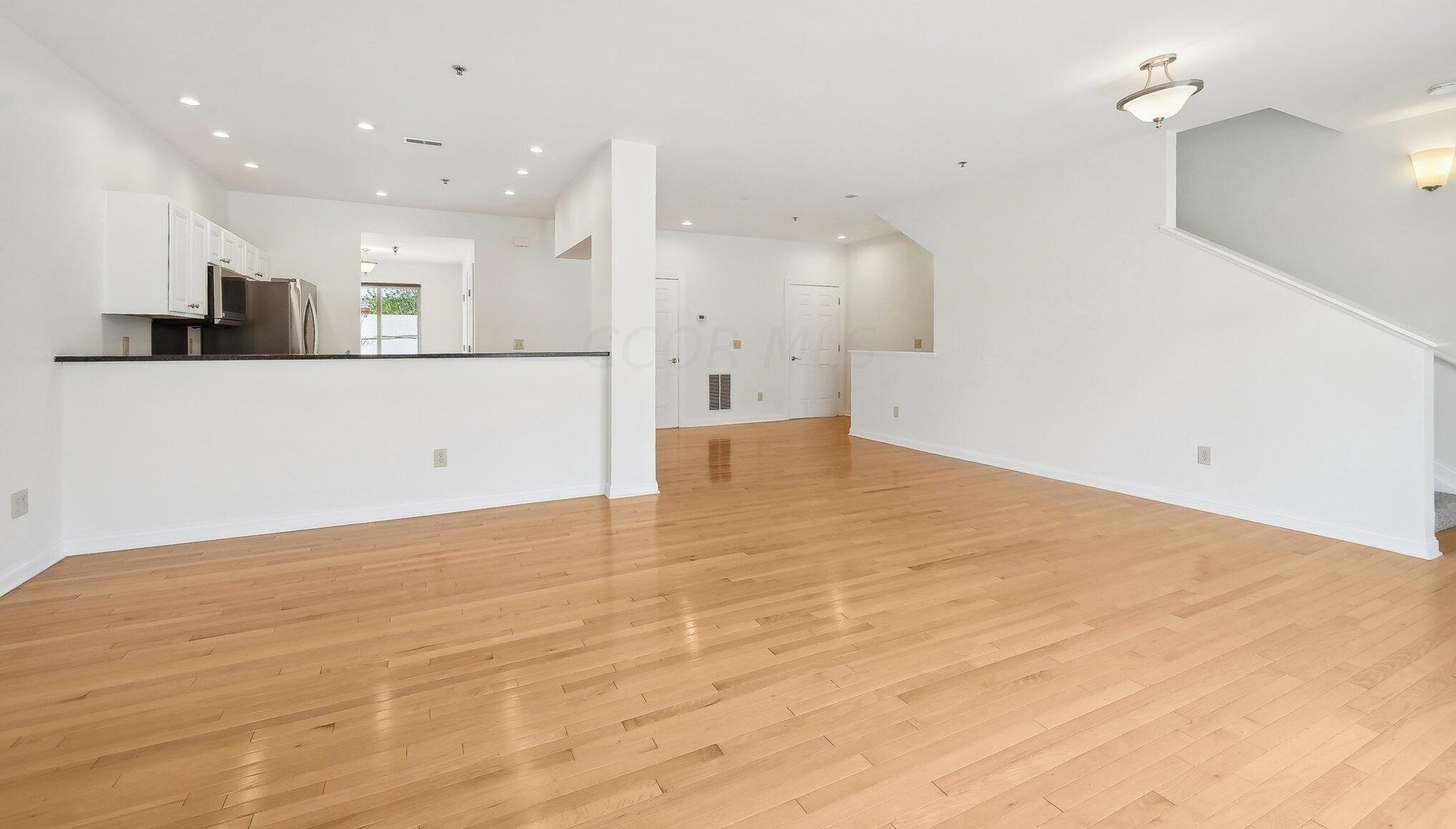 1766 Ridgecliff Rd, Columbus OH 43221-1954 exterior