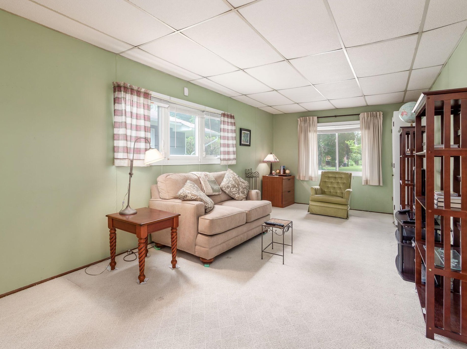 1926 Milden Rd, Columbus OH 43221-1937 exterior