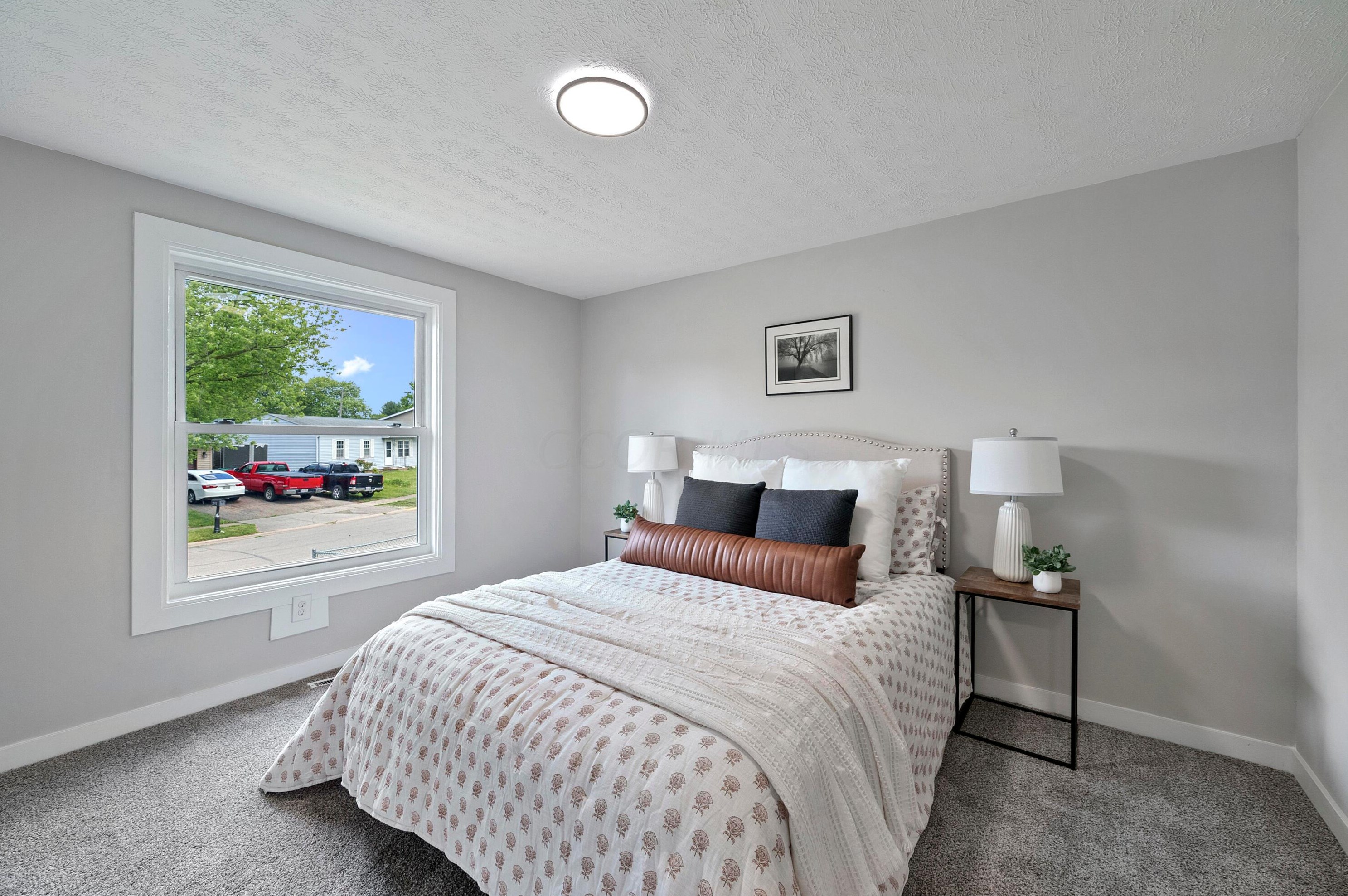 2187 Poplar St, Columbus OH 43207-4380 exterior