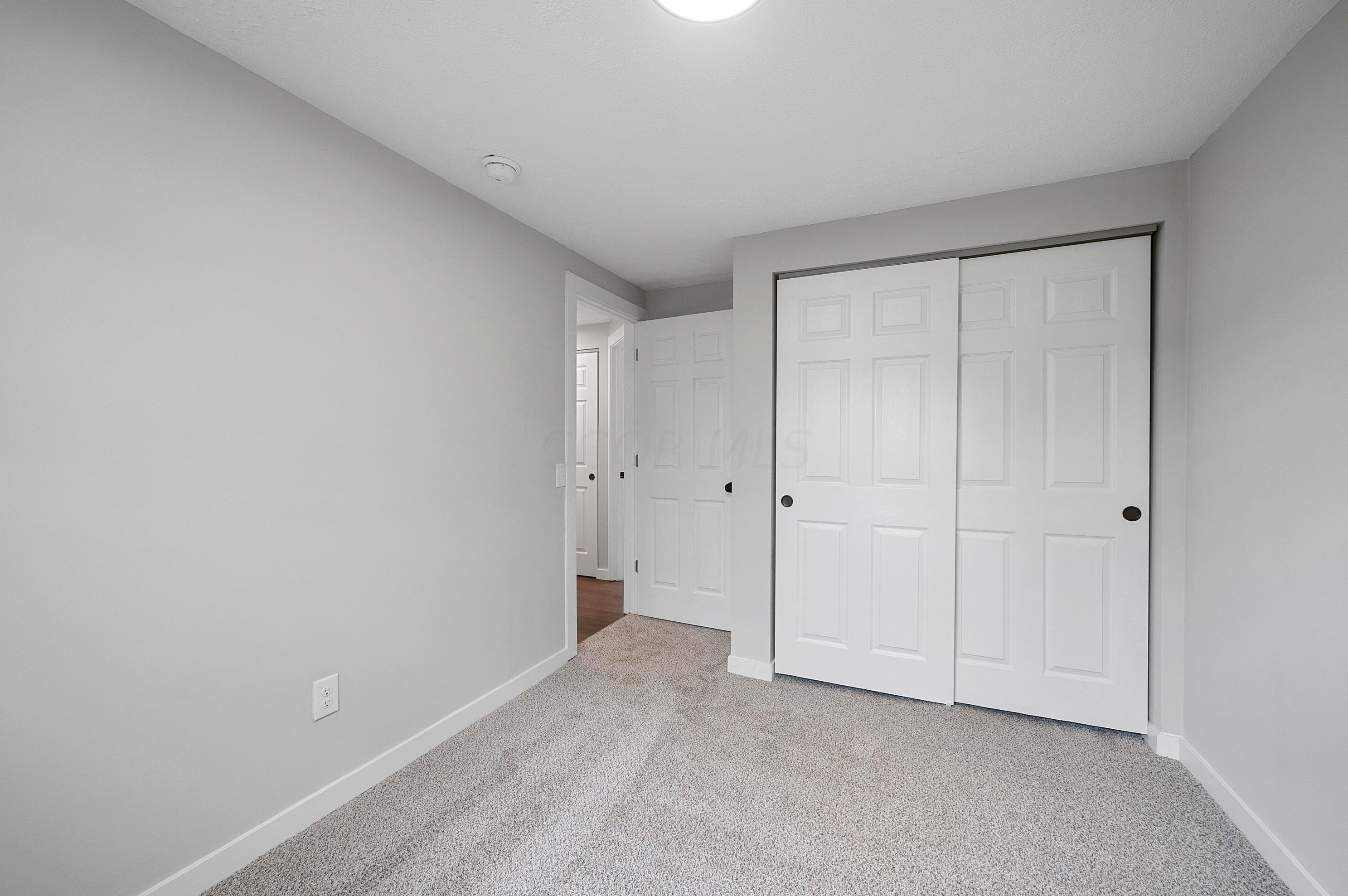 2187 Poplar St, Columbus OH 43207-4380 exterior