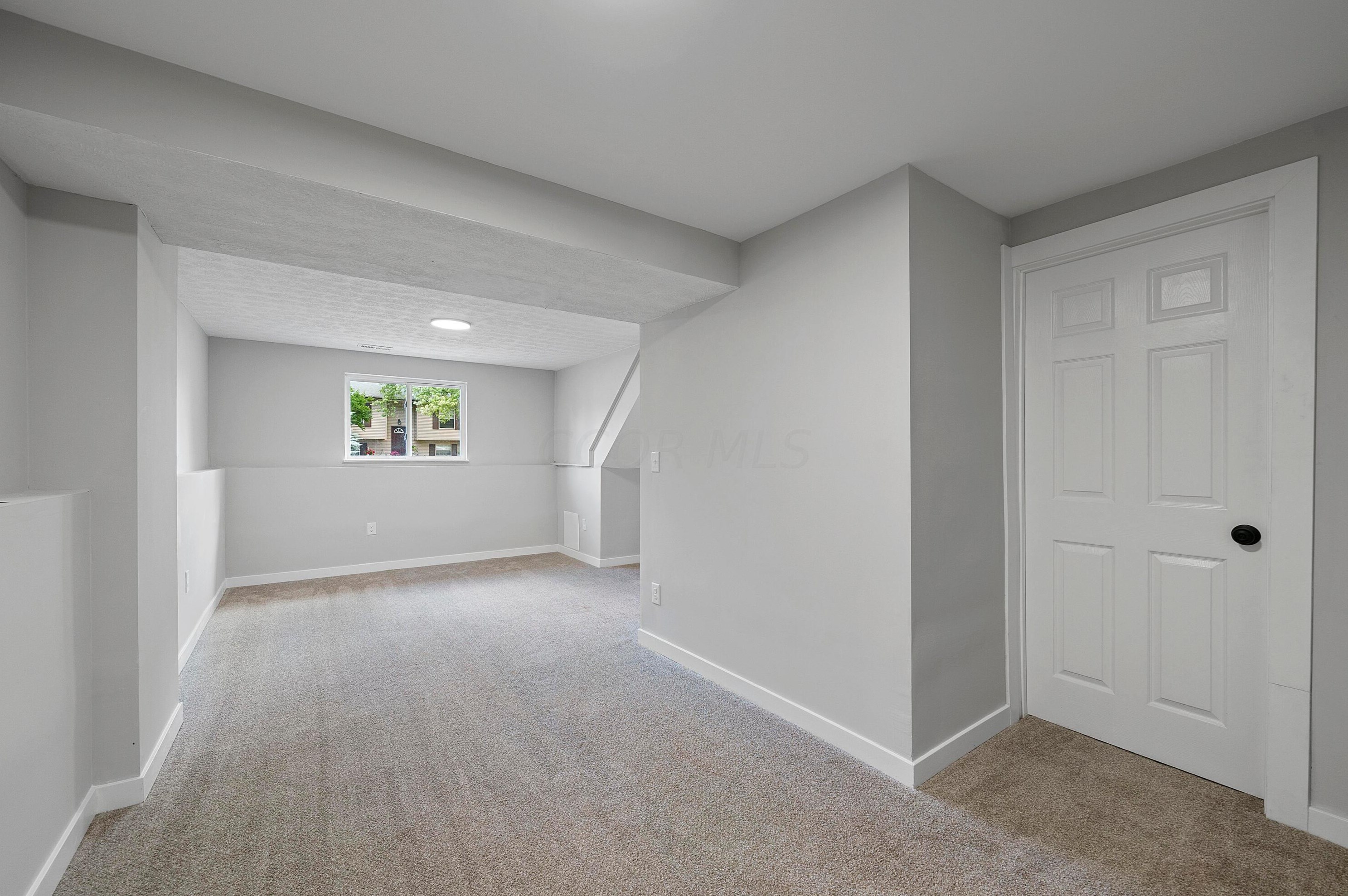 2187 Poplar St, Columbus OH 43207-4380 exterior